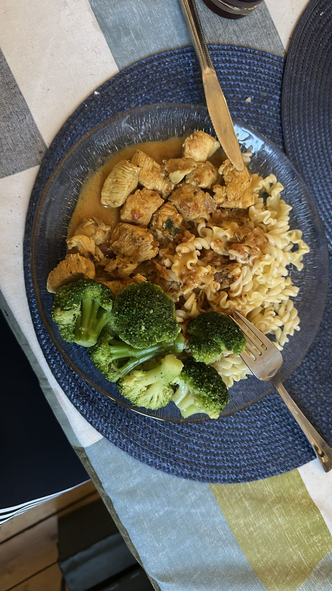 Kycklingpasta med broccoli