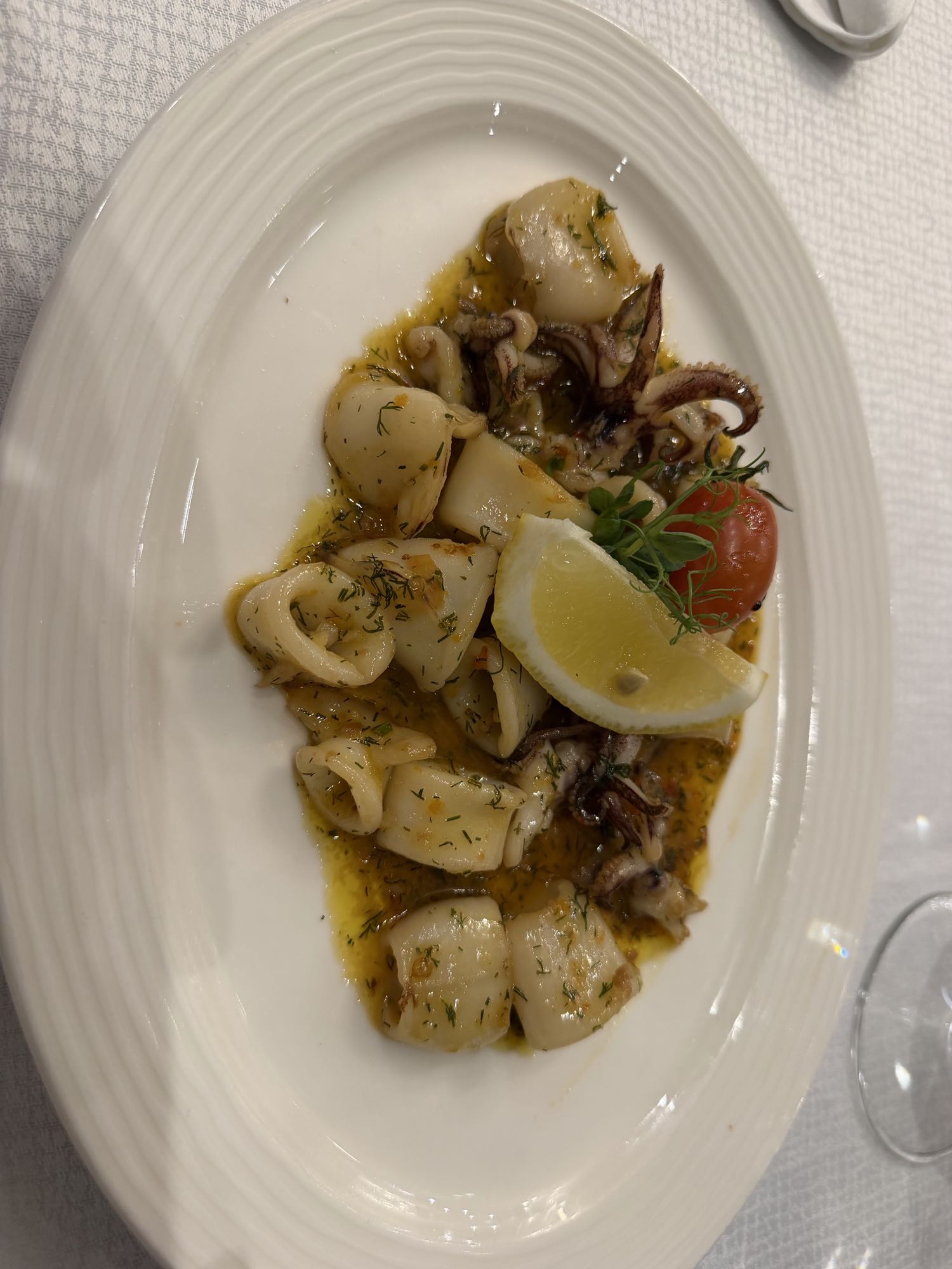 Izgara kalamar tabağı