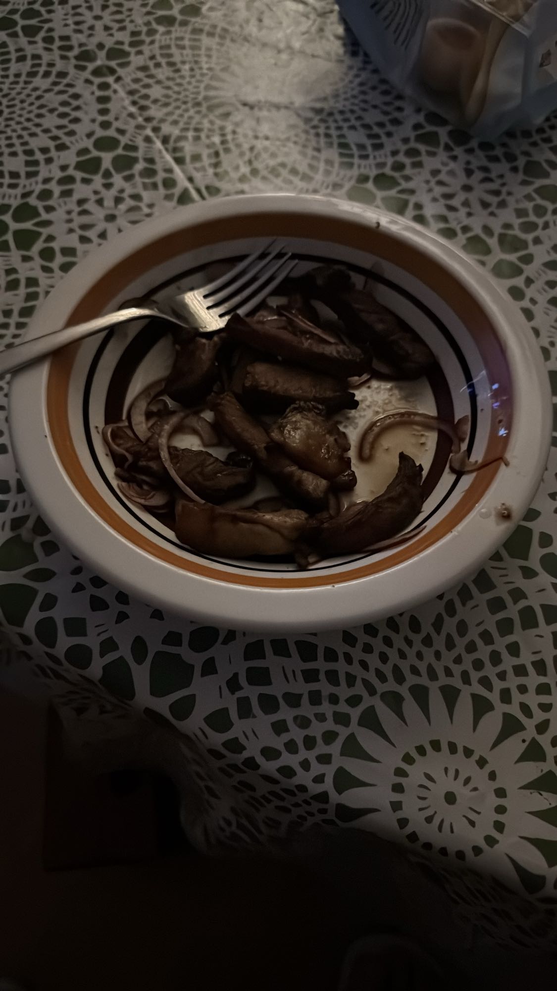 Svamp och lök skål