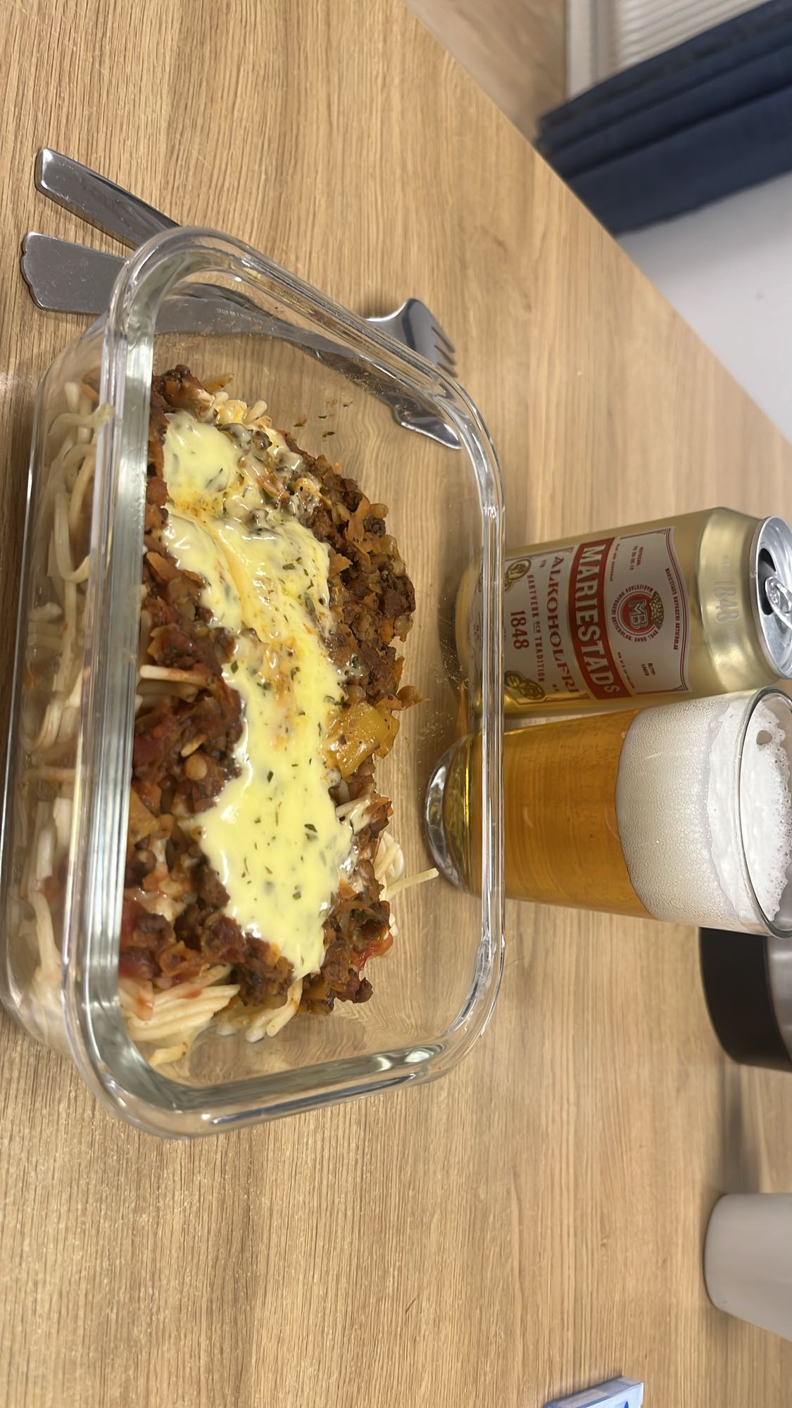 Spagetti med köttfärssås & öl