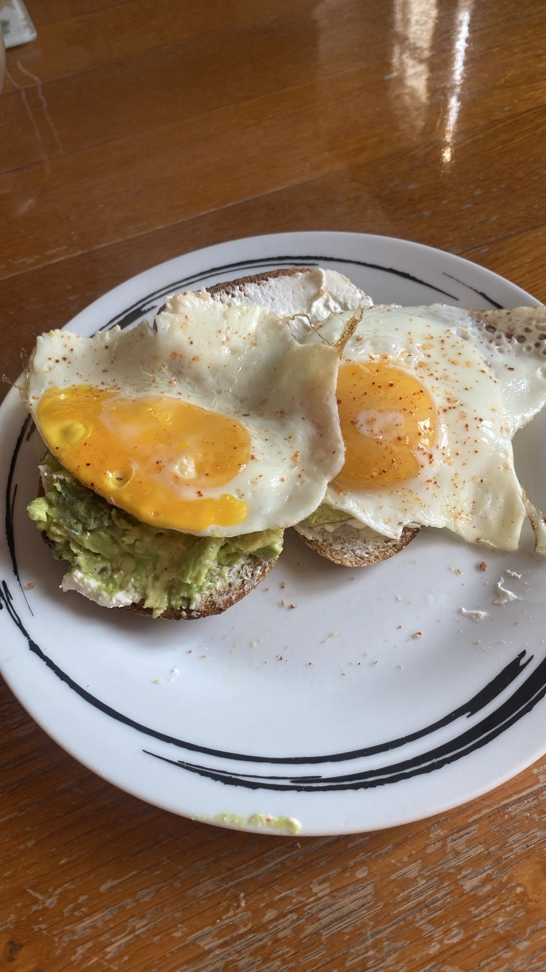 Tartines avocat œuf