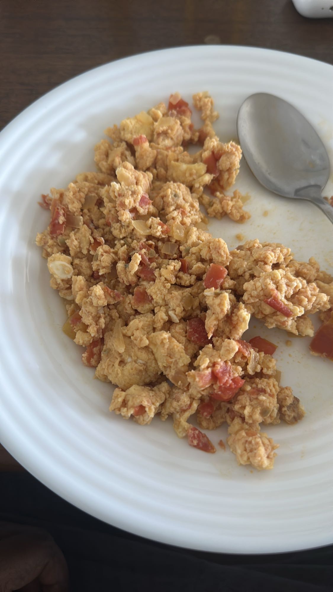 Scrambled eggs with veggies