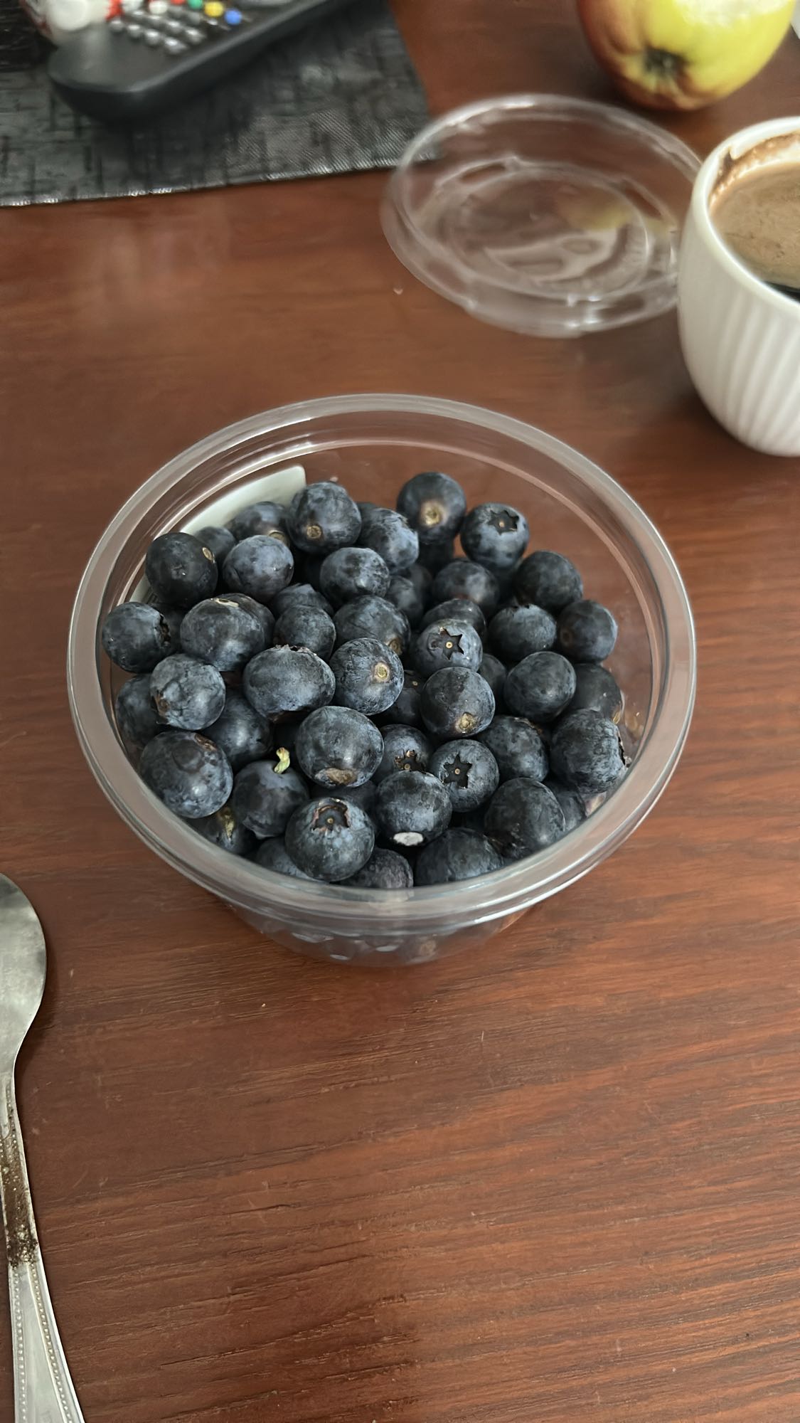 borówki w kubeczku