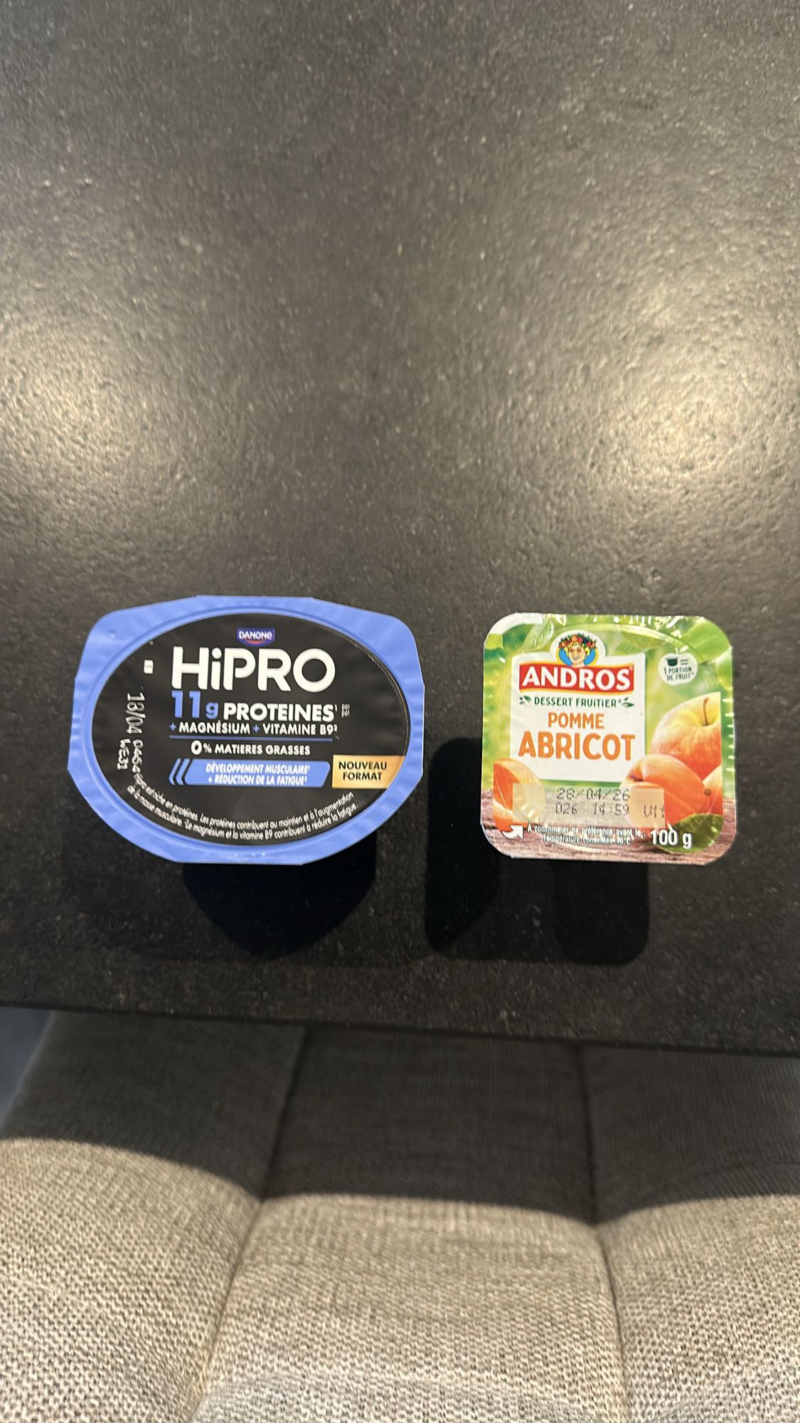 Yaourt protéiné et compote