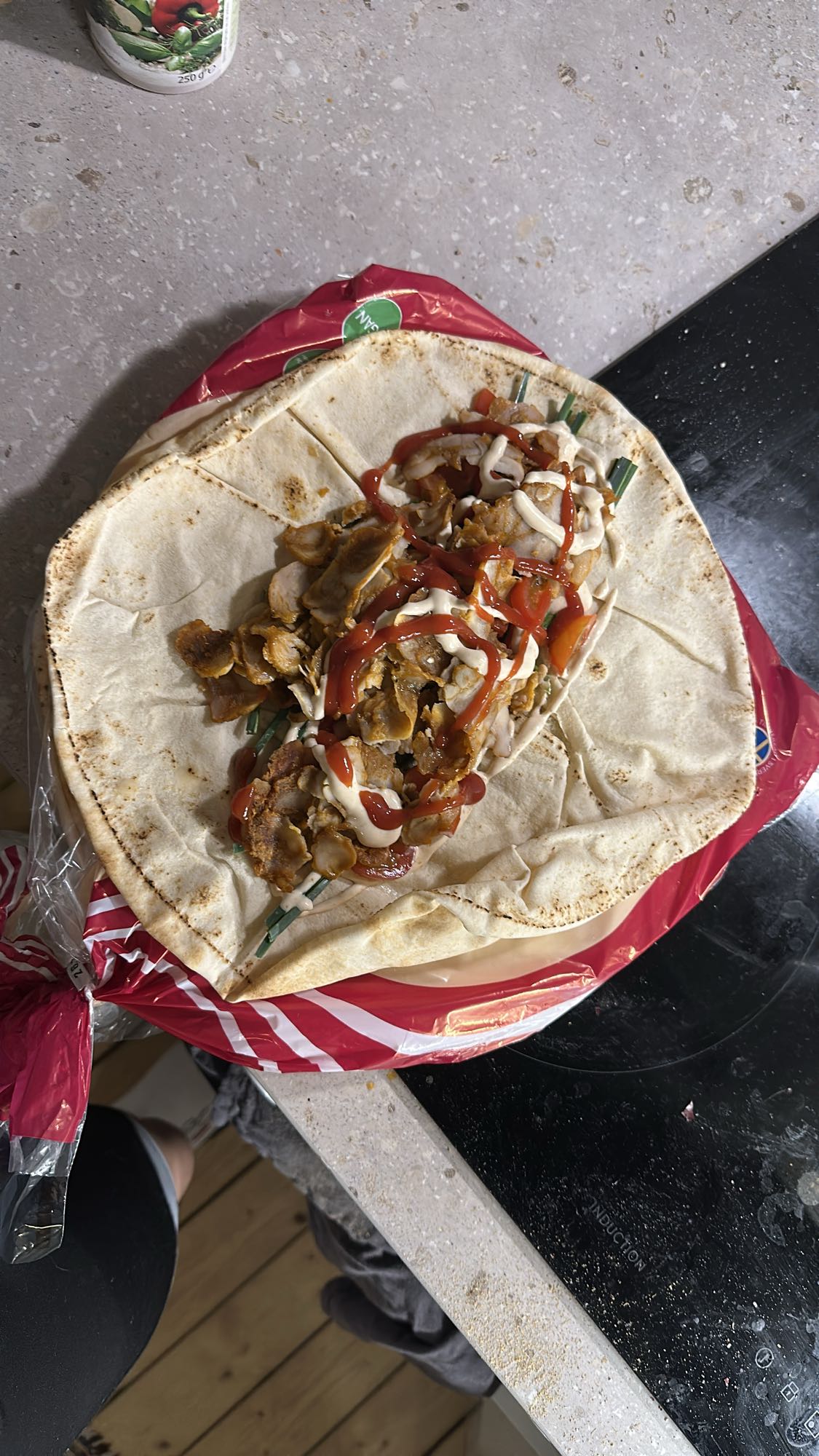 Kycklingkebab i bröd