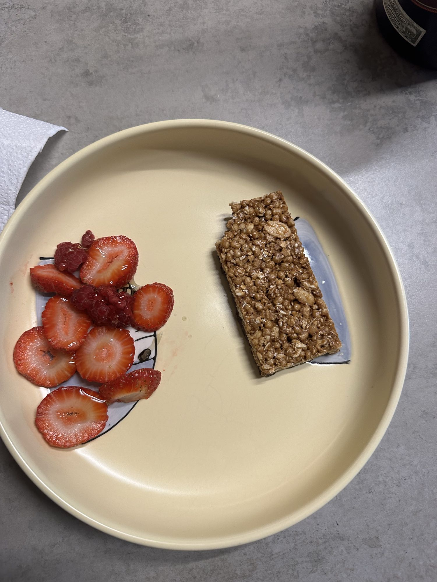 Barra de cereal y frutas