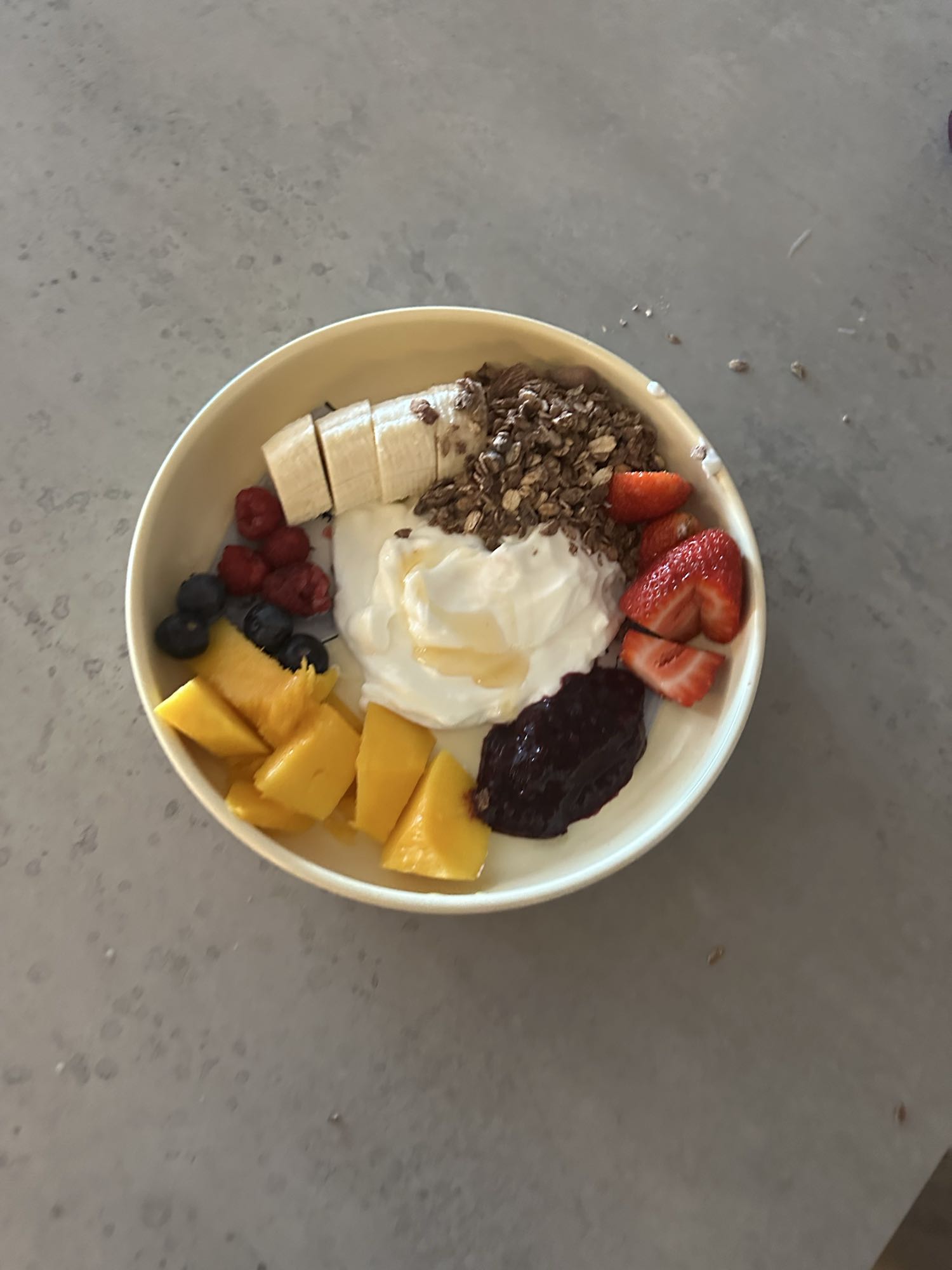 bol de yogur con frutas