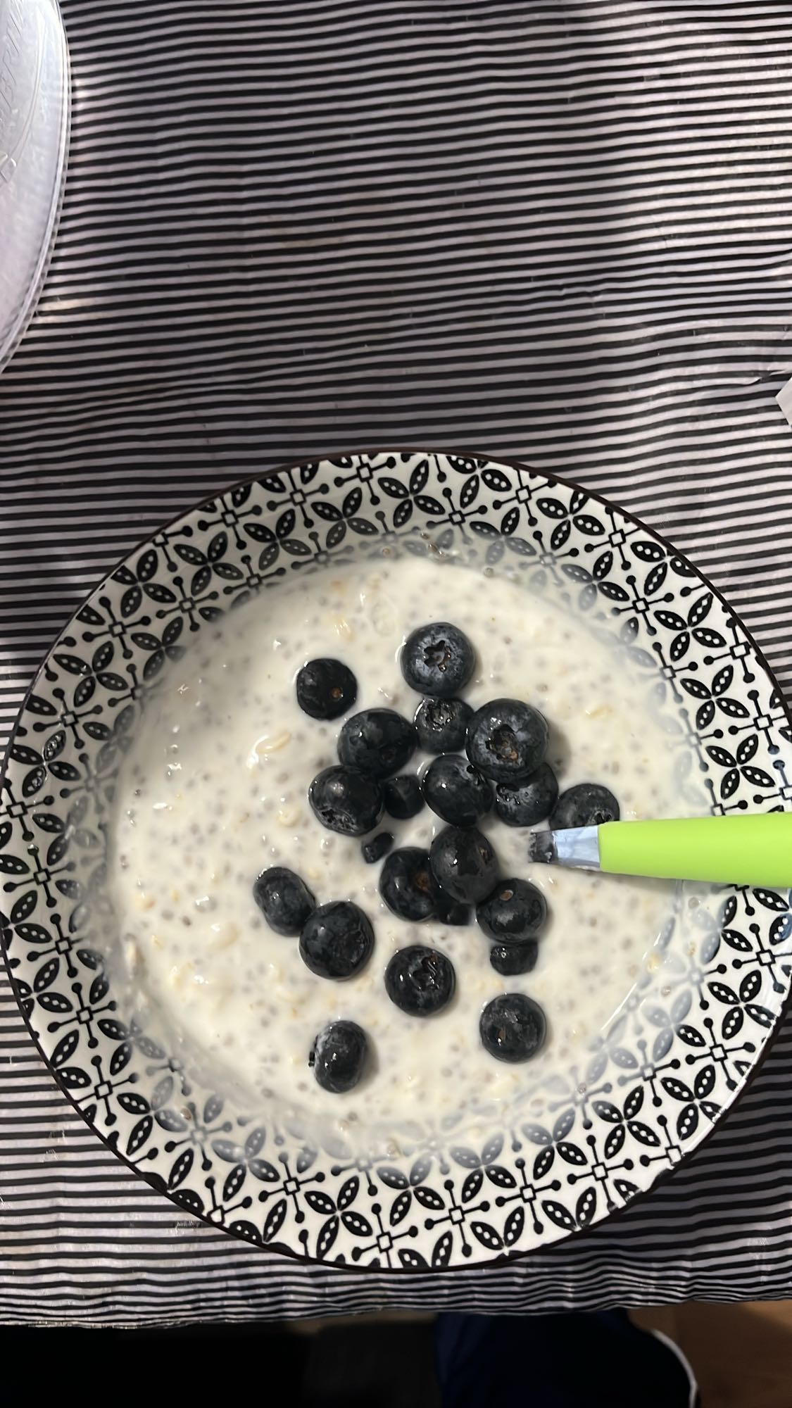 Овесена каша с боровинки