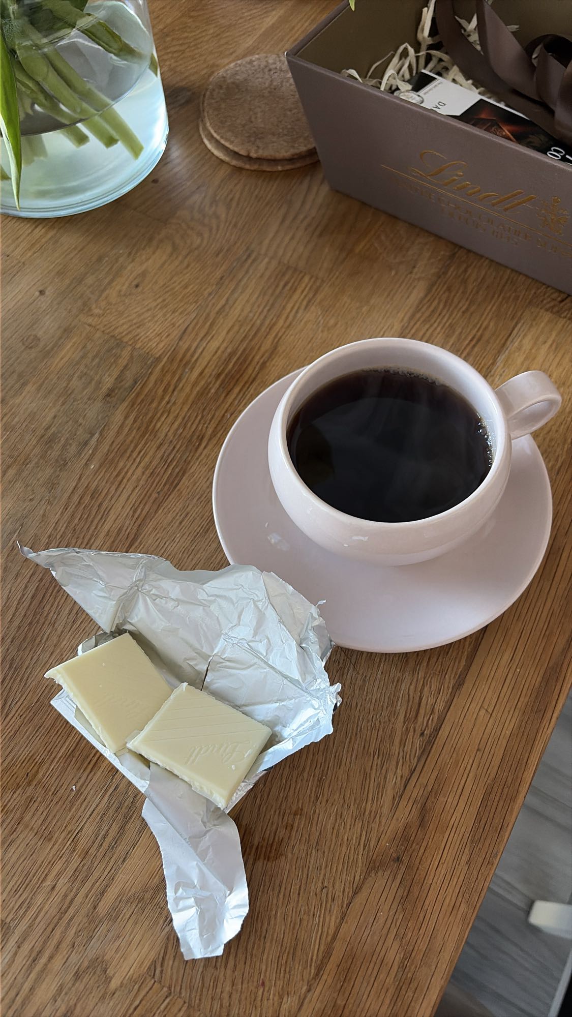 Кофе и белый шоколад