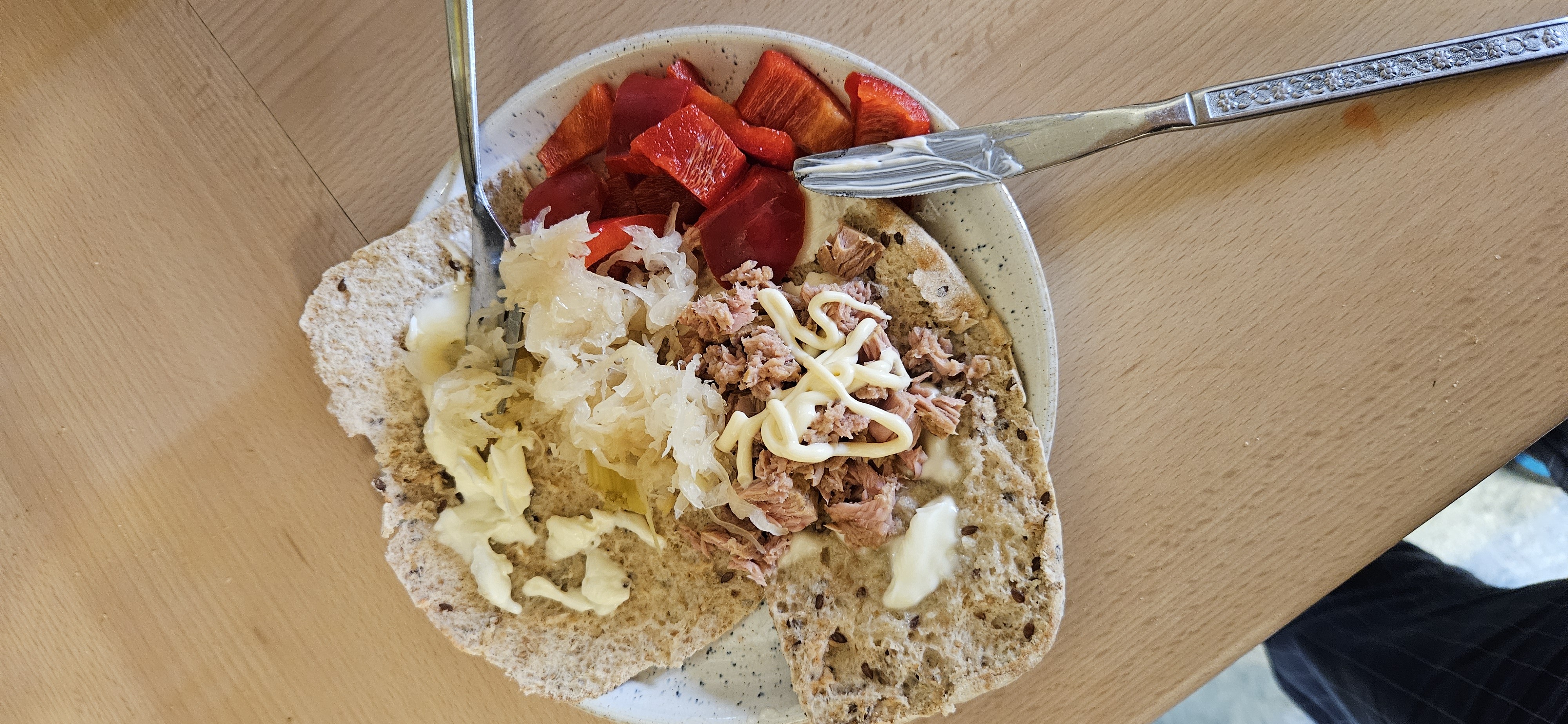 Tuna wrap with veggies