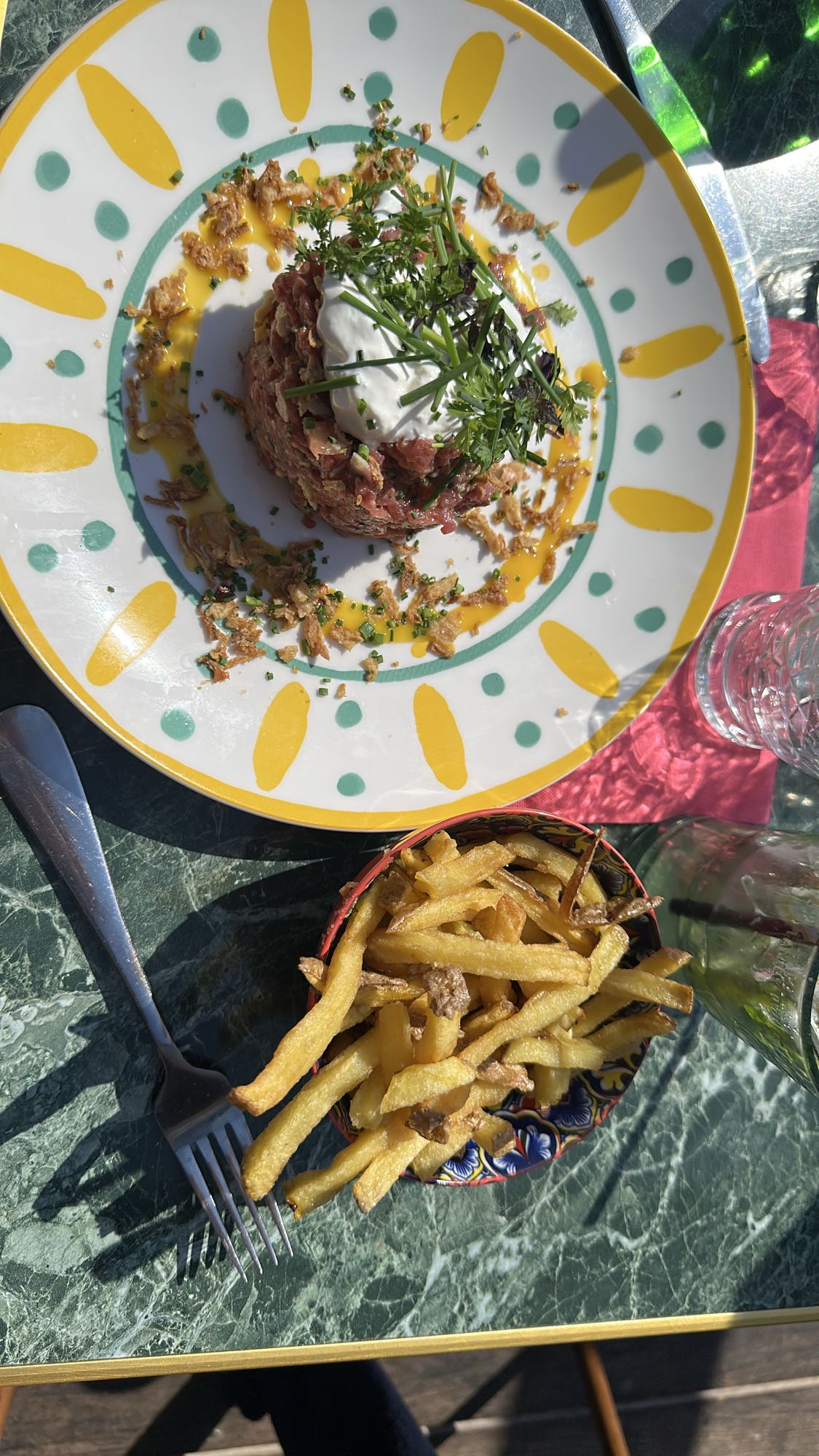 Tartare de boeuf et frites