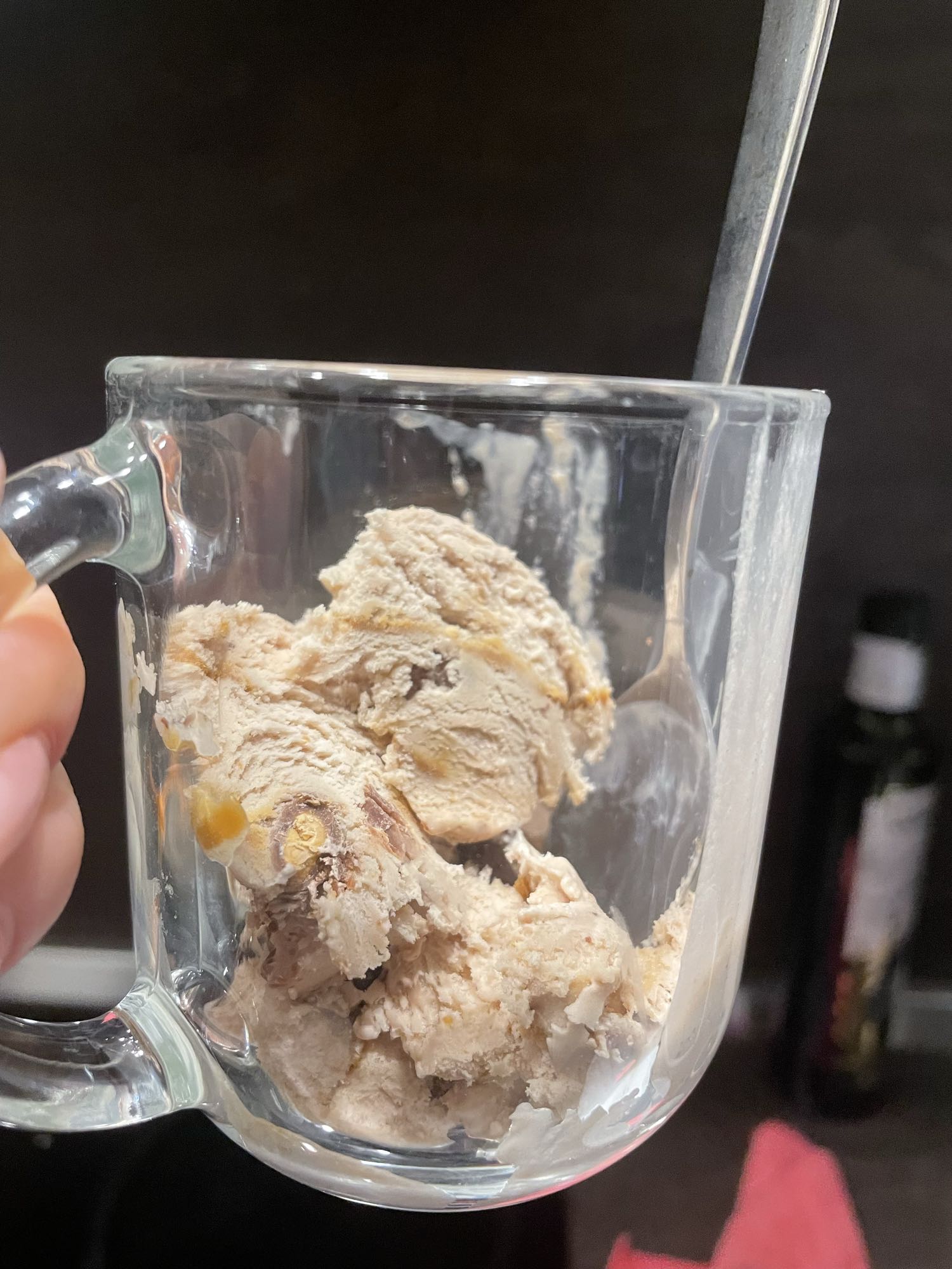 Lody orzechowe w kubku