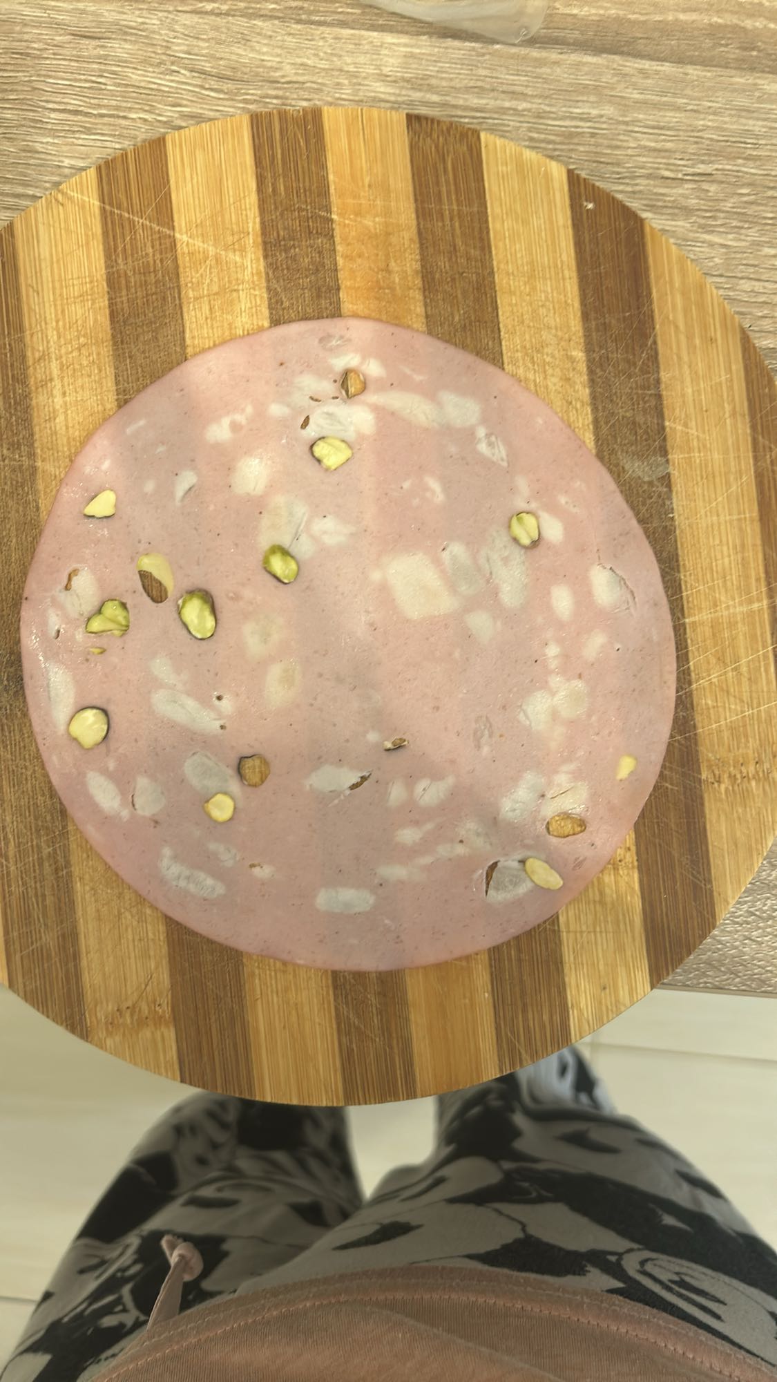 Felie mortadella cu fistic