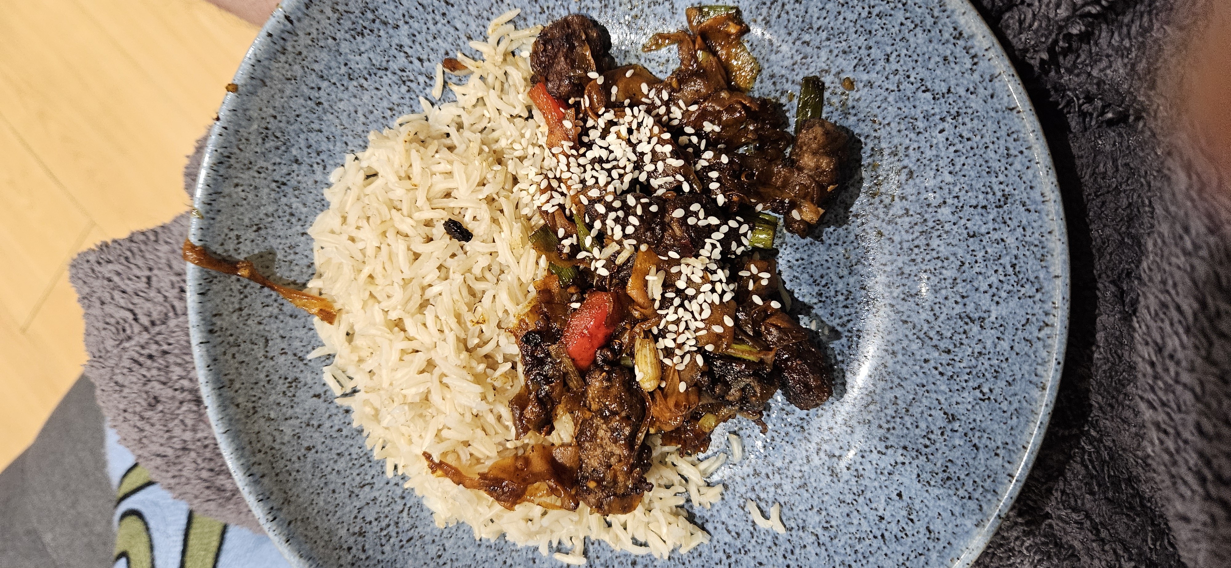 Beef stir fry with rice