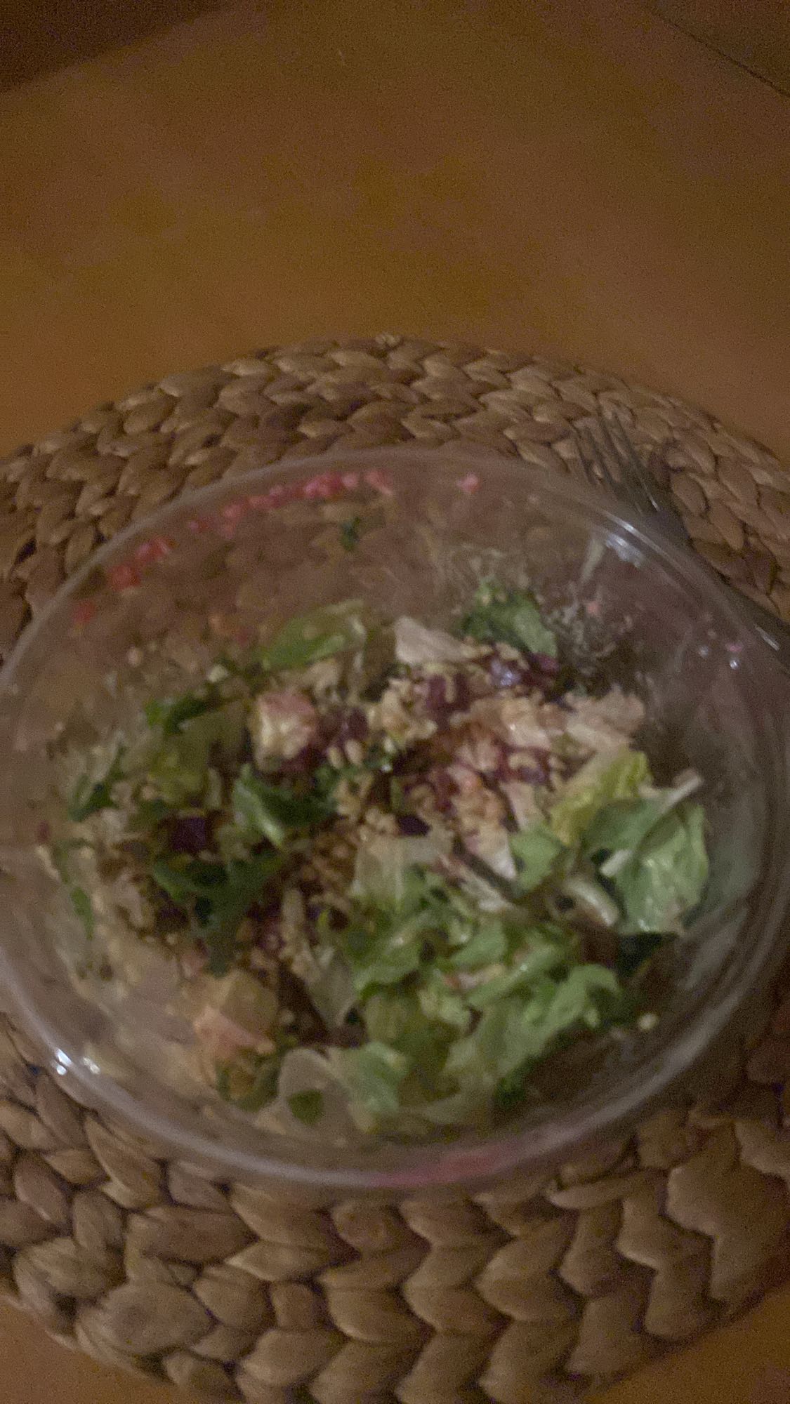 Sałatka z kurczakiem i warzywami