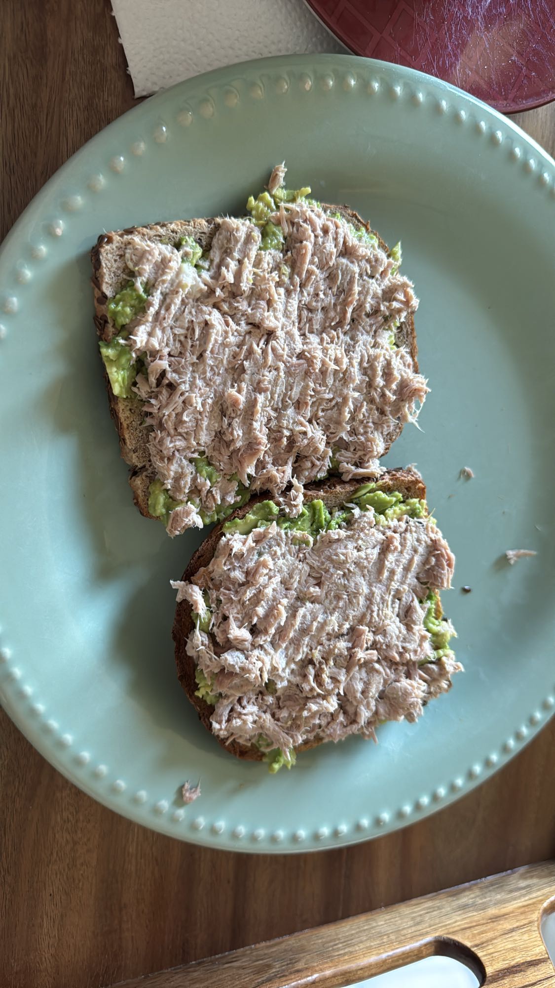 Tostadas de atún y aguacate