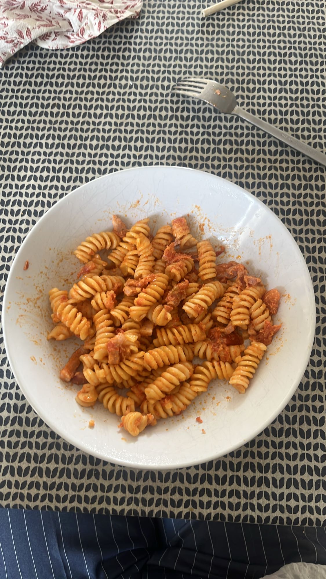 Pâtes sauce tomate et jambon