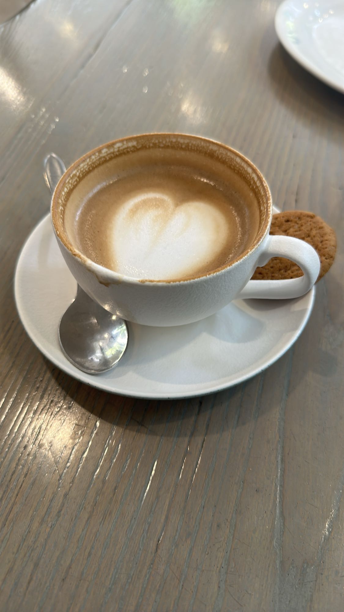 latte with cookie