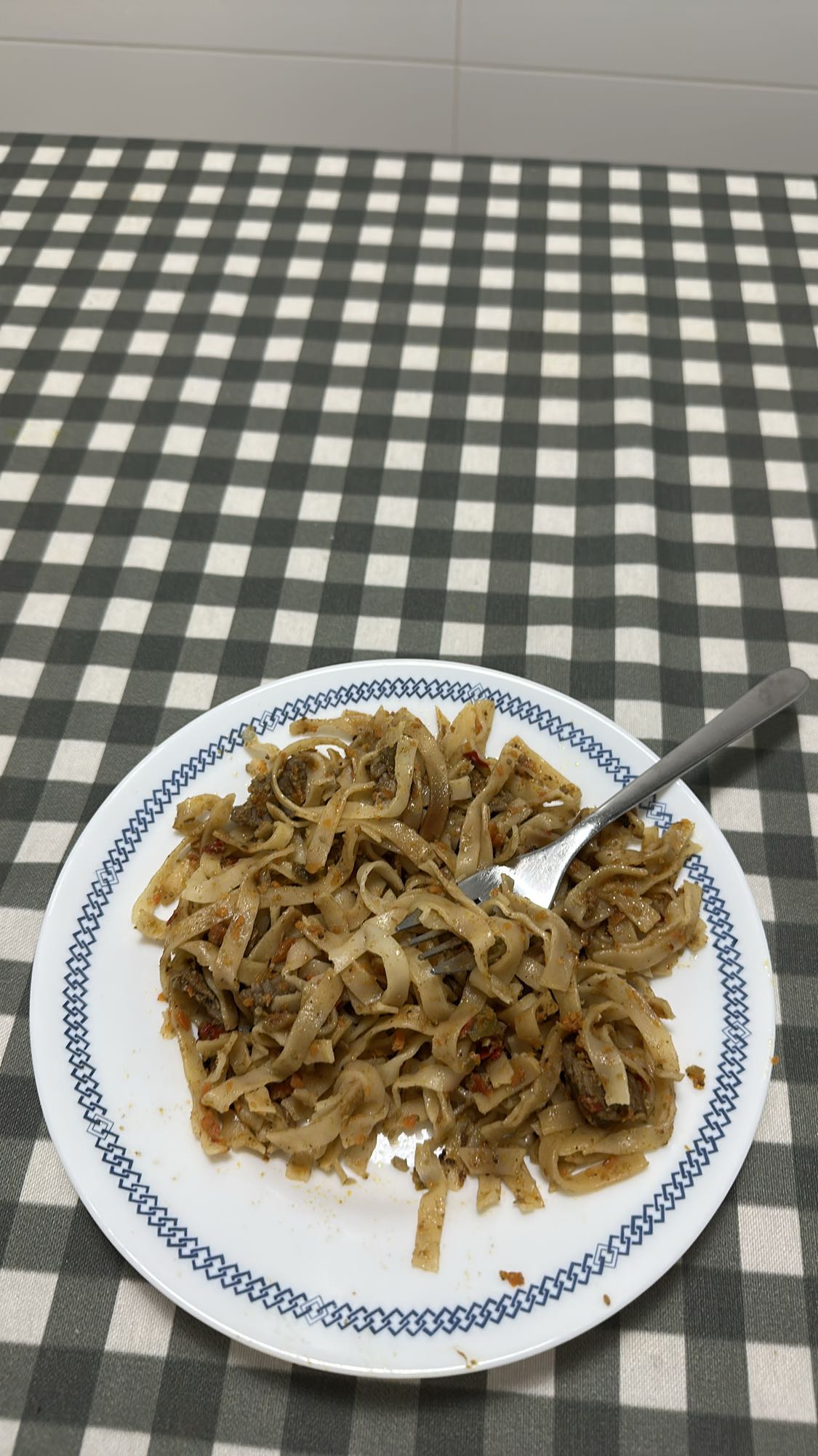 pasta con carne y verduras