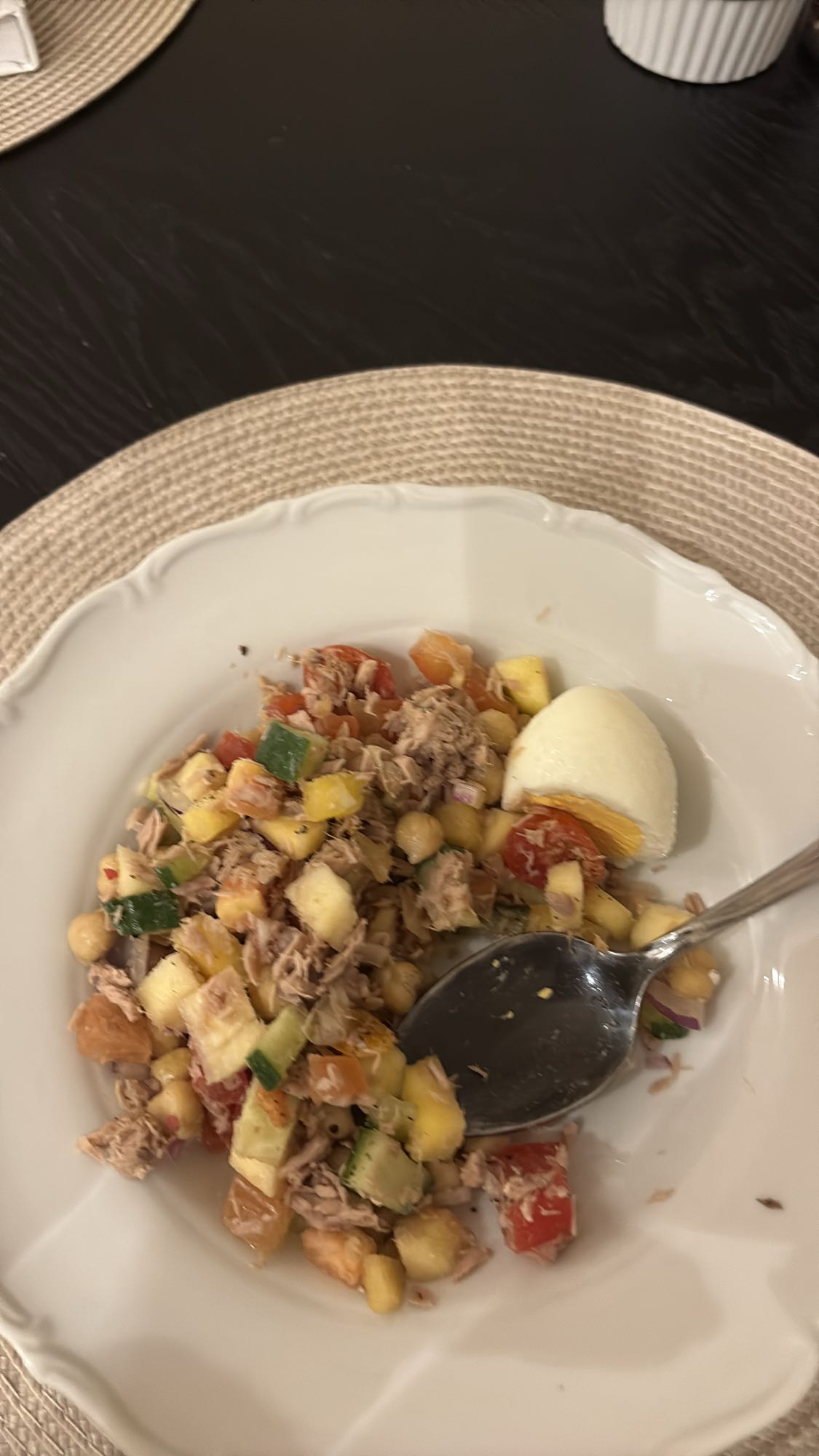 Tonfisksallad med ägg