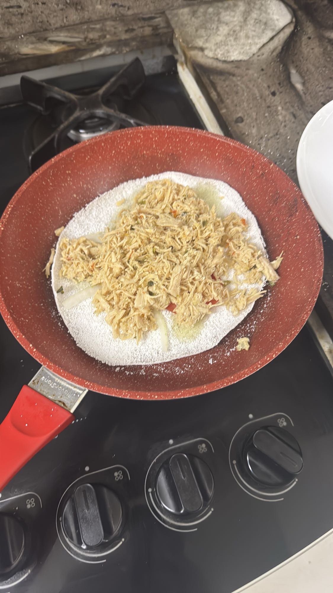 Tapioca com frango desfiado