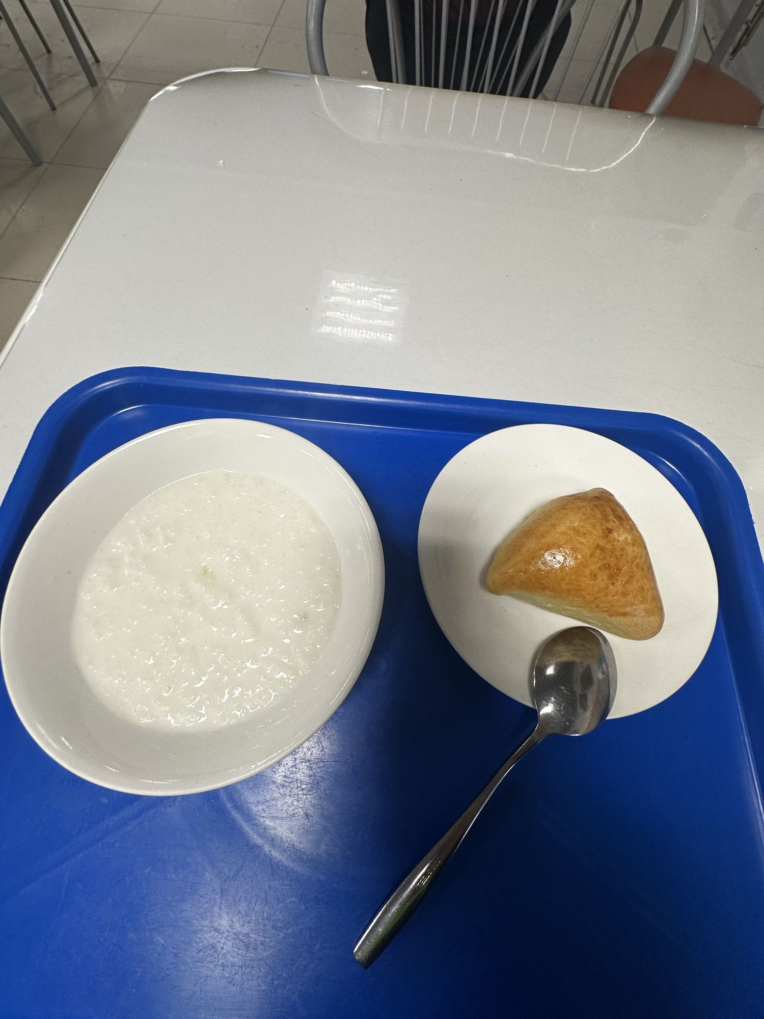 Каша и пирожок