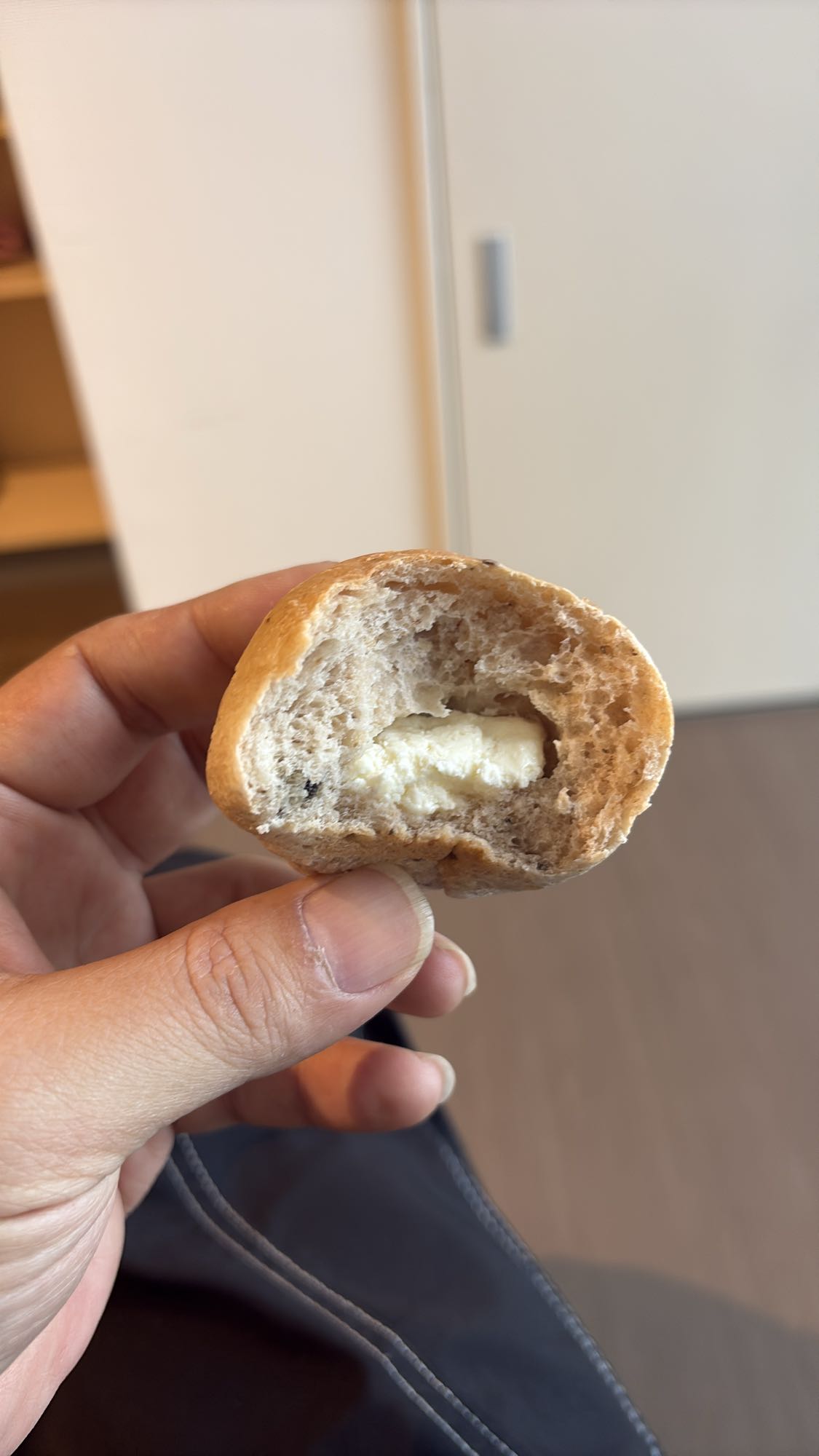 クリームチーズパン