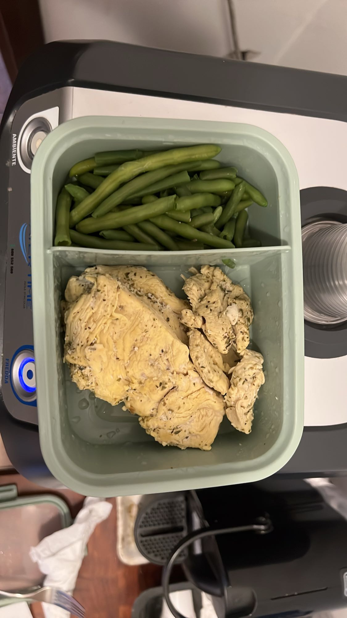 Pollo y ejotes