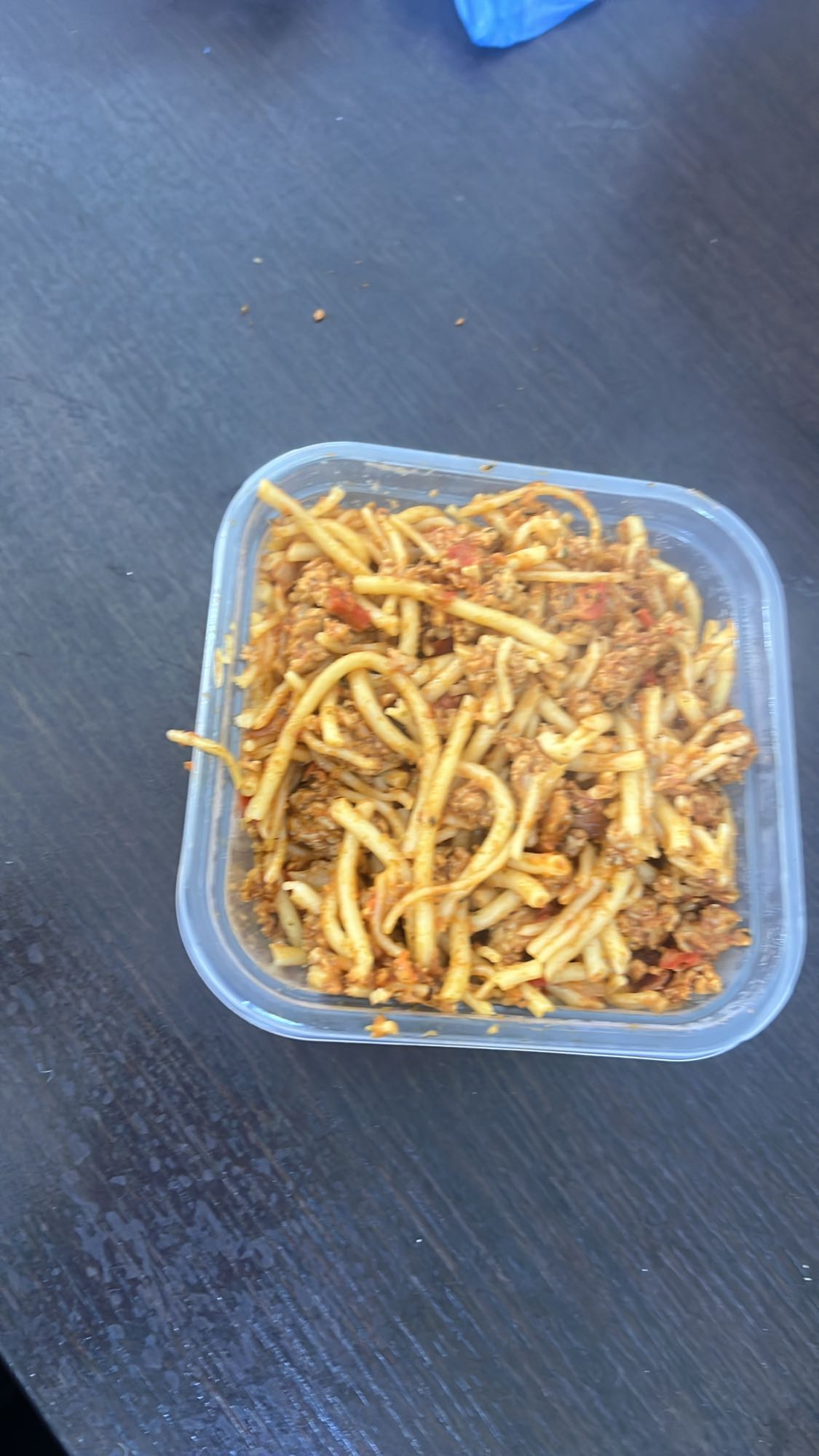 Paste cu sos de carne