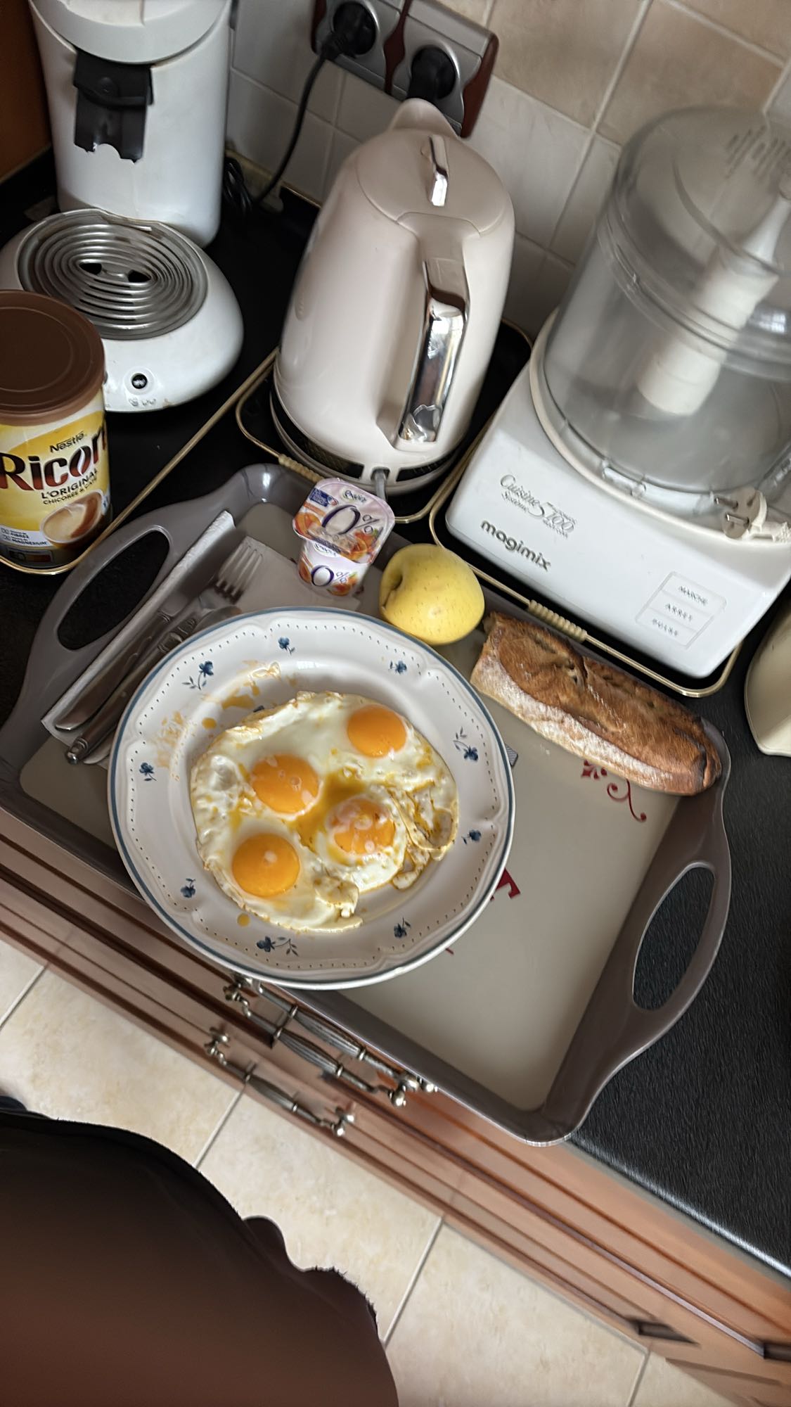 Petit-déjeuner complet