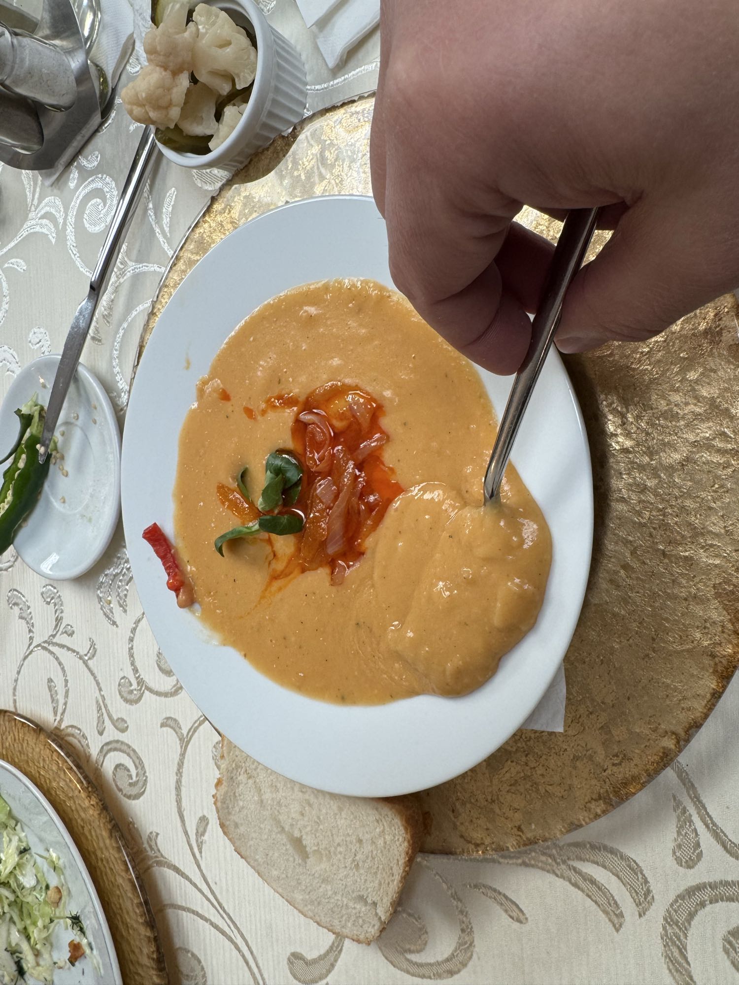 Creamy vegetable soup with bread