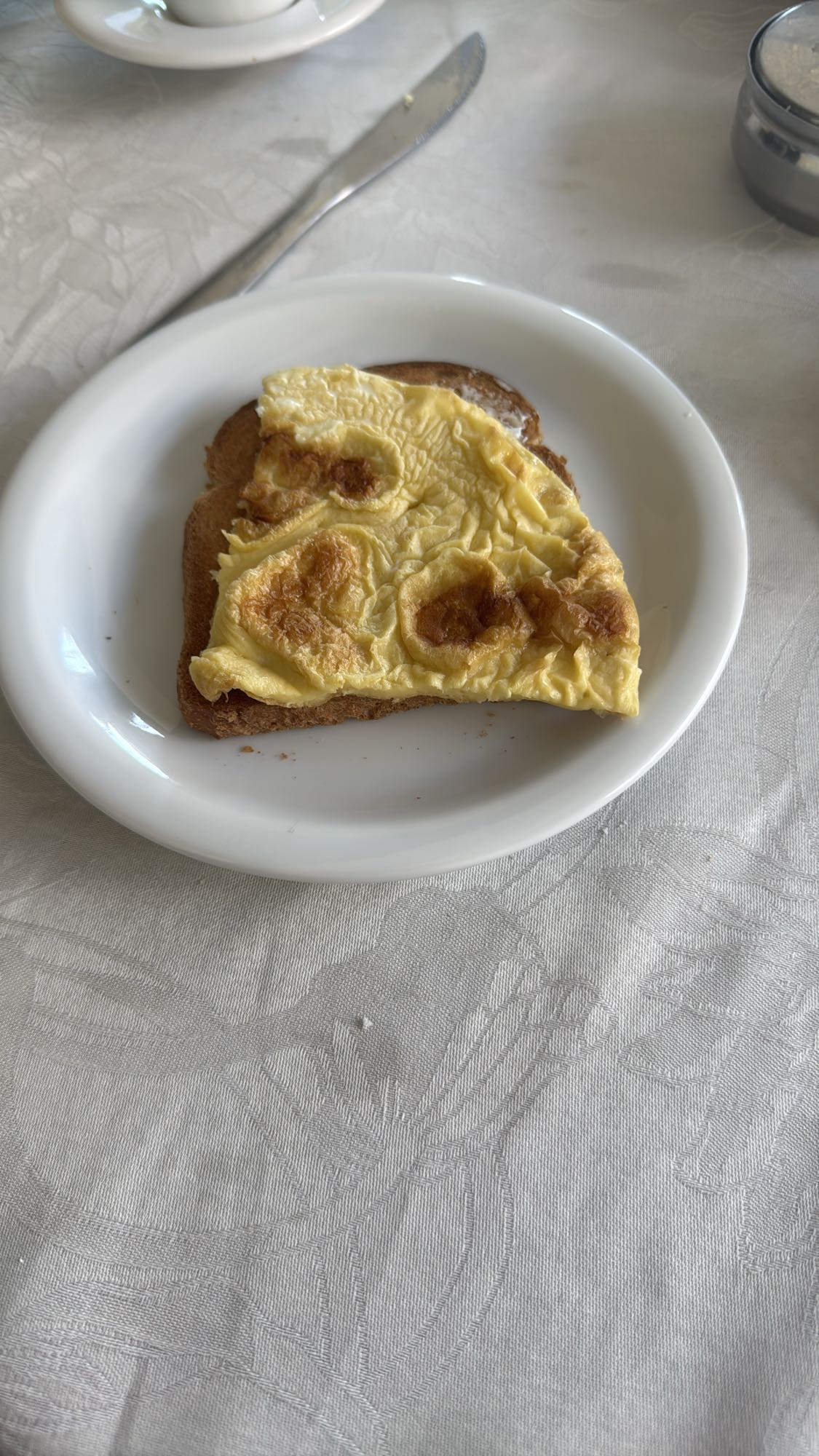 Torrada com ovo
