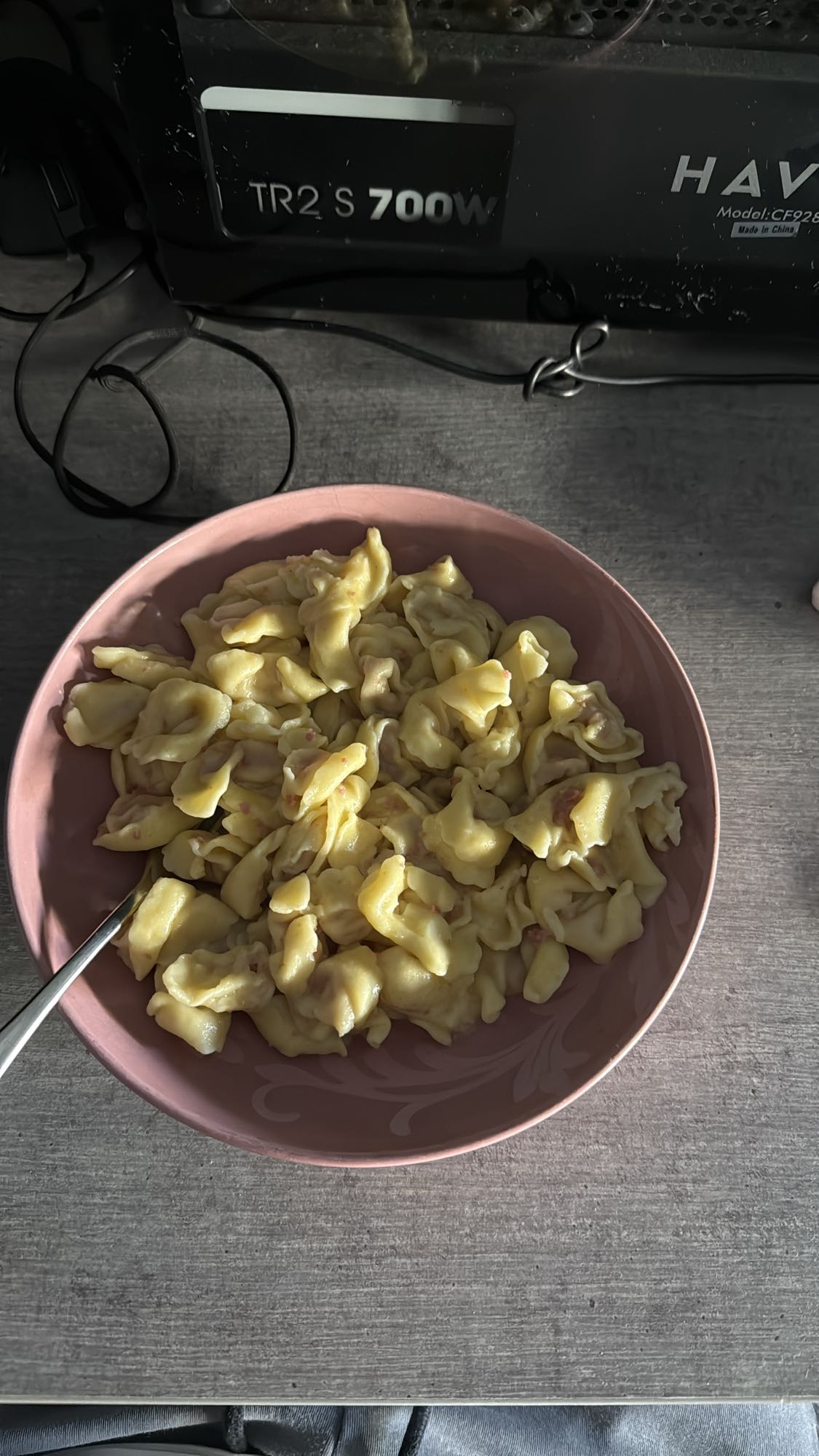 Cheese tortellini bowl