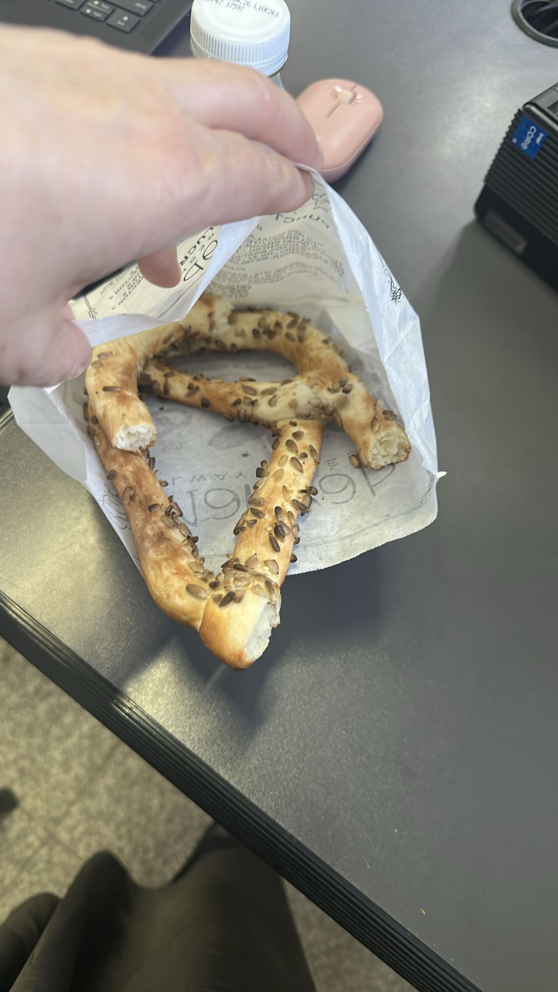 Seeded pretzel