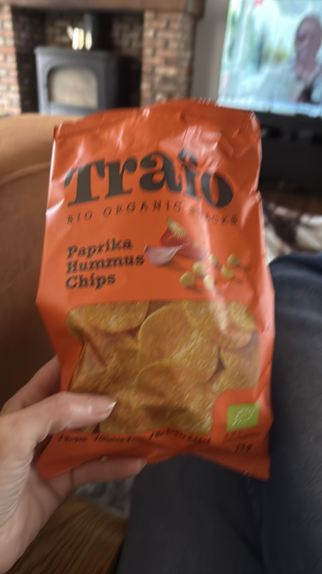 Paprika hummus chips
