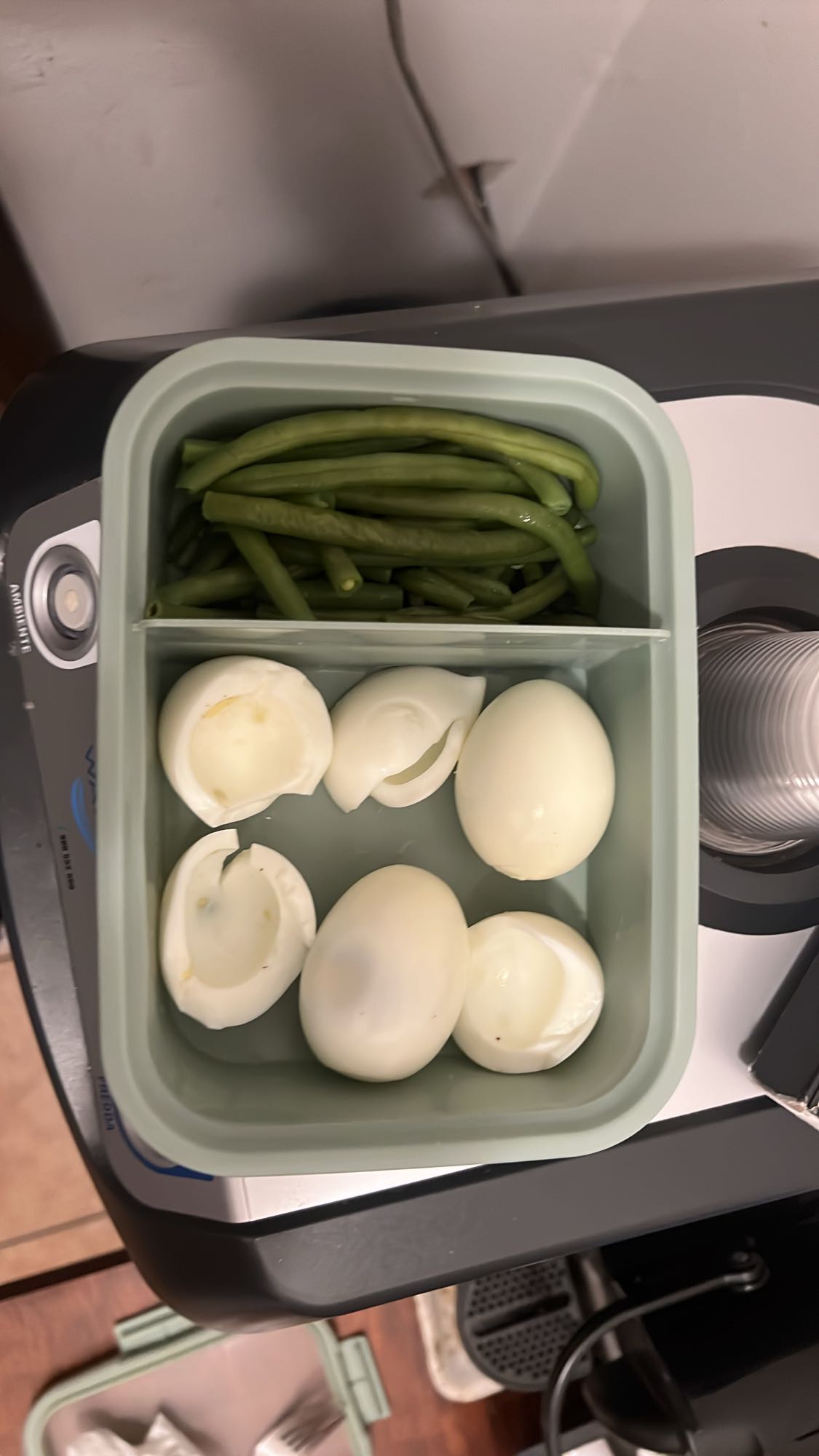 Yumurta ve Fasulye Kutusu