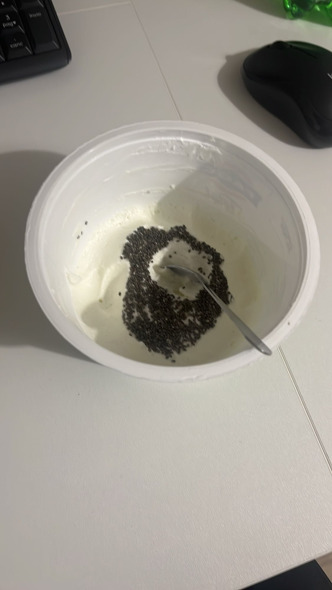 Yoğurt ve Chia Tohumu