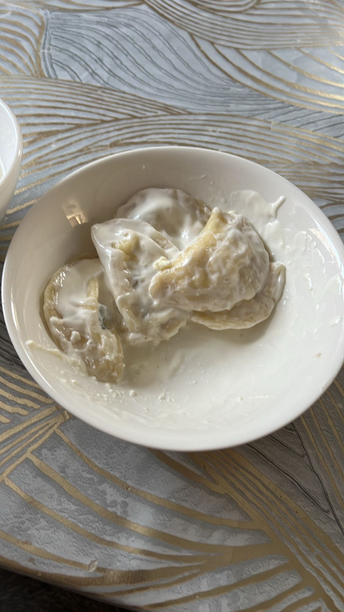 Вареники с сметаной