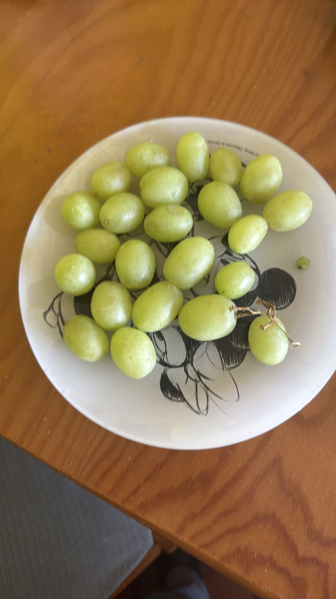 uvas verdes frescas