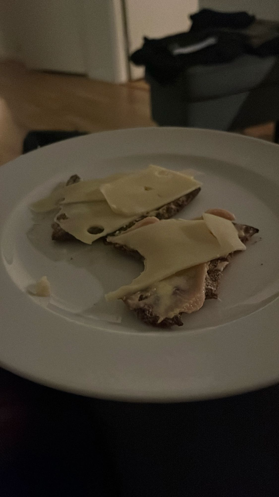 Knäckebröd med ost