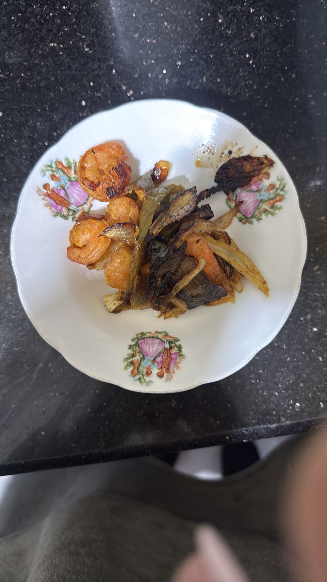 Grilled shrimp and veggies