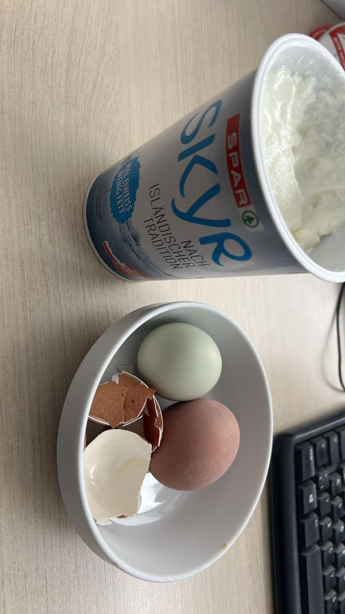 Jajka i skyr