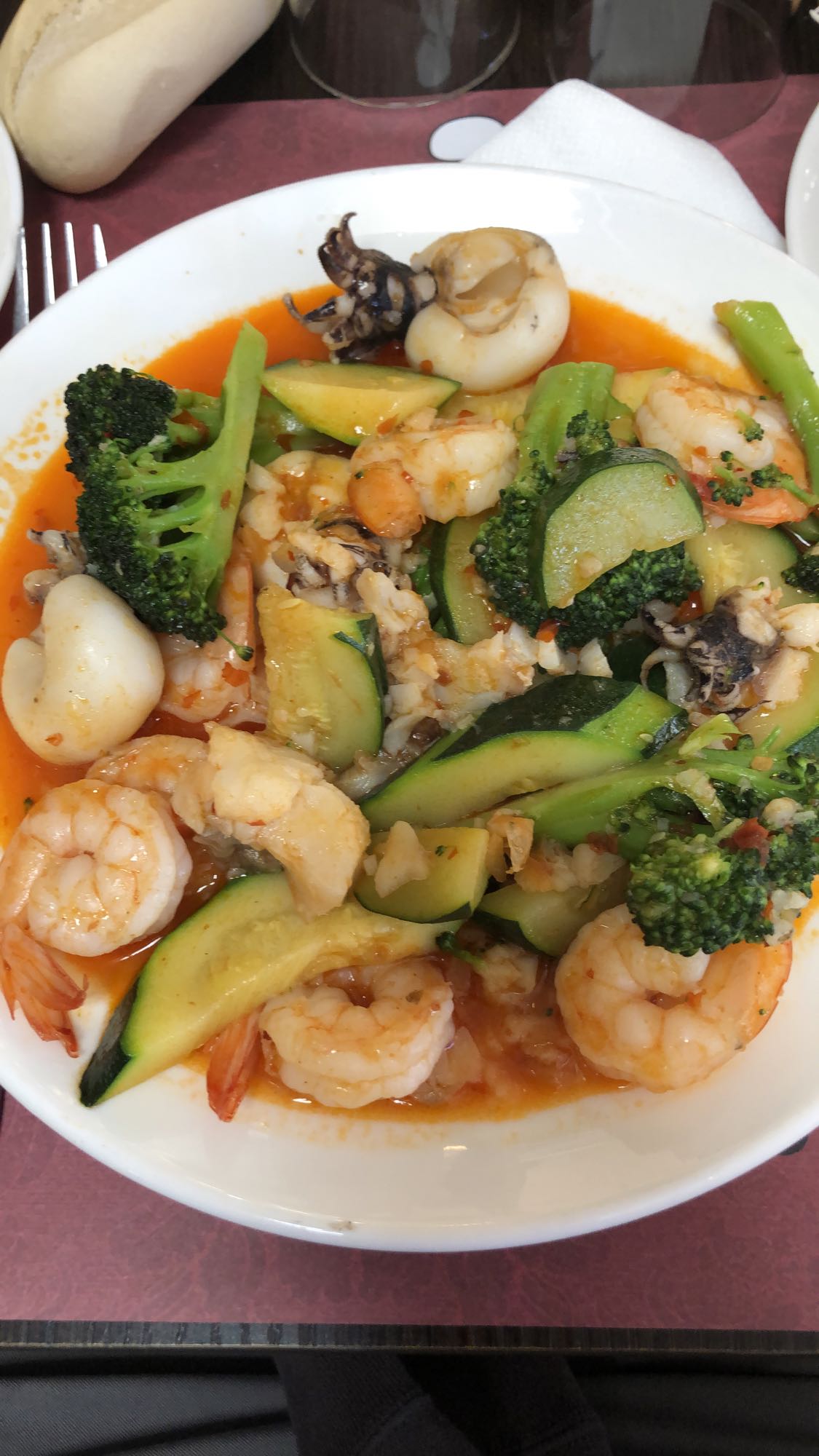 Sauté de crevettes et légumes