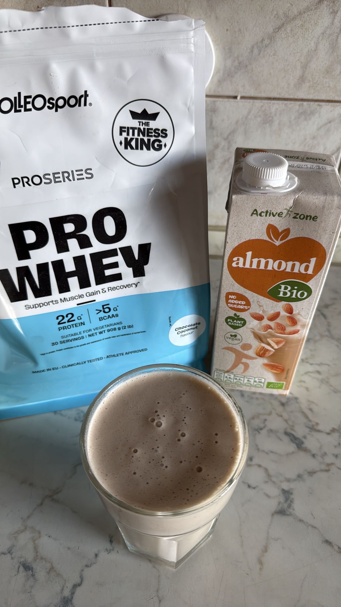 Whey Almond Shake