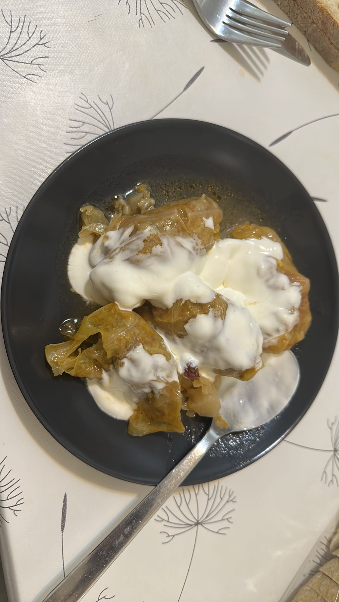 Stuffed cabbage rolls with yogurt