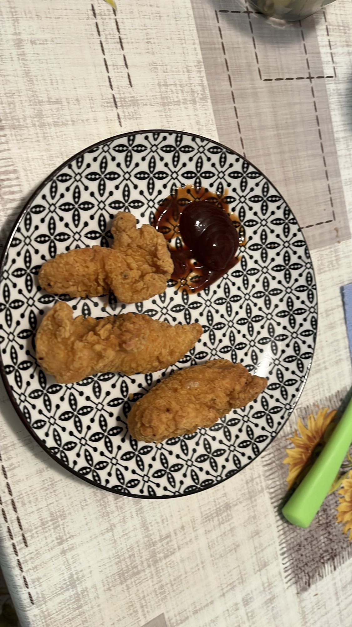 Пилешки хапки с барбекю сос