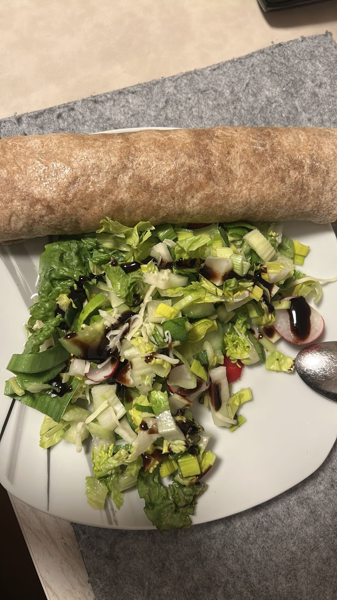 Wrap integral y ensalada