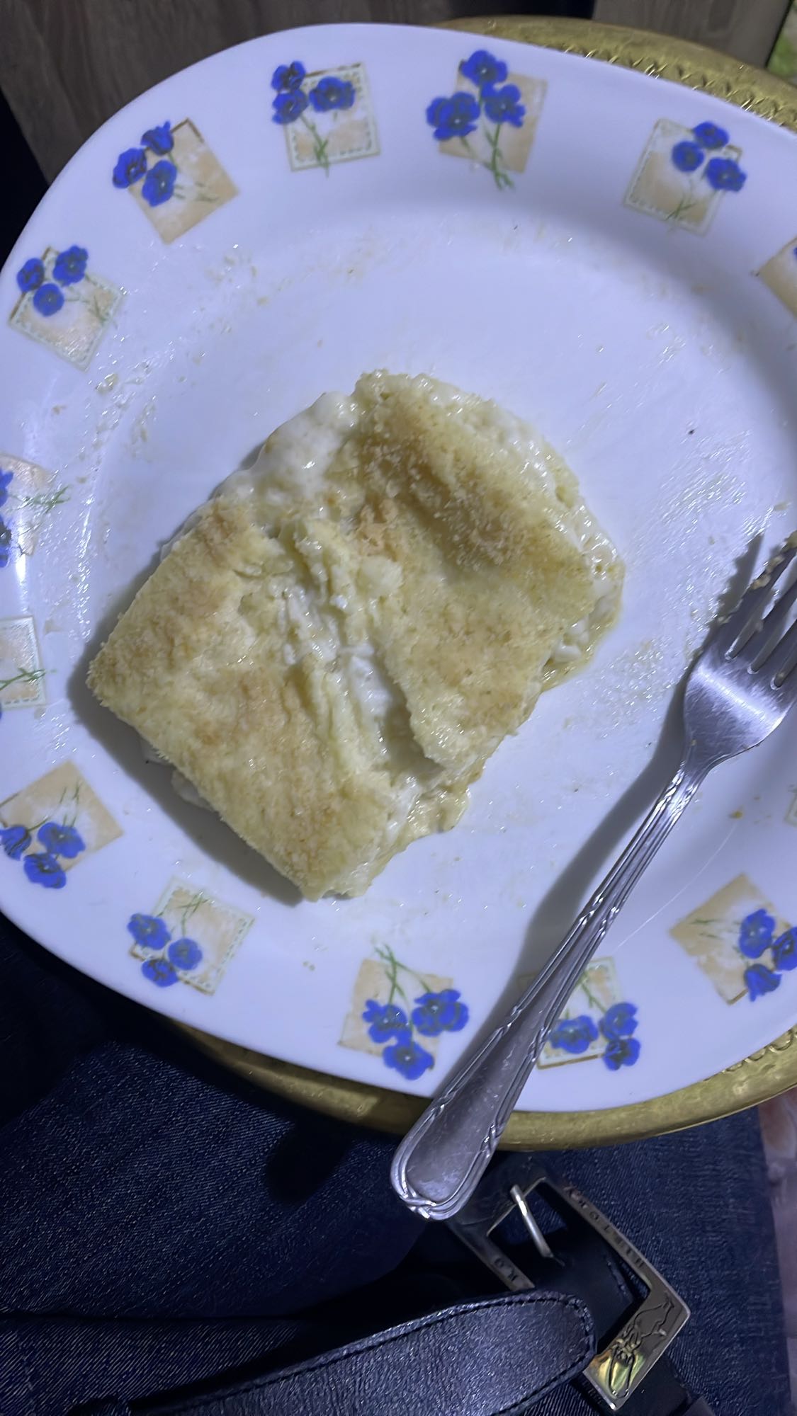 Cheese stuffed crepe