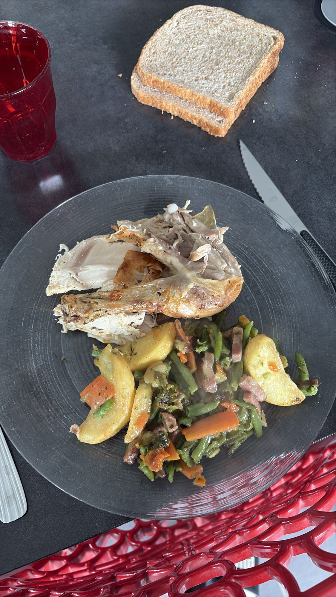 Poulet légumes pain