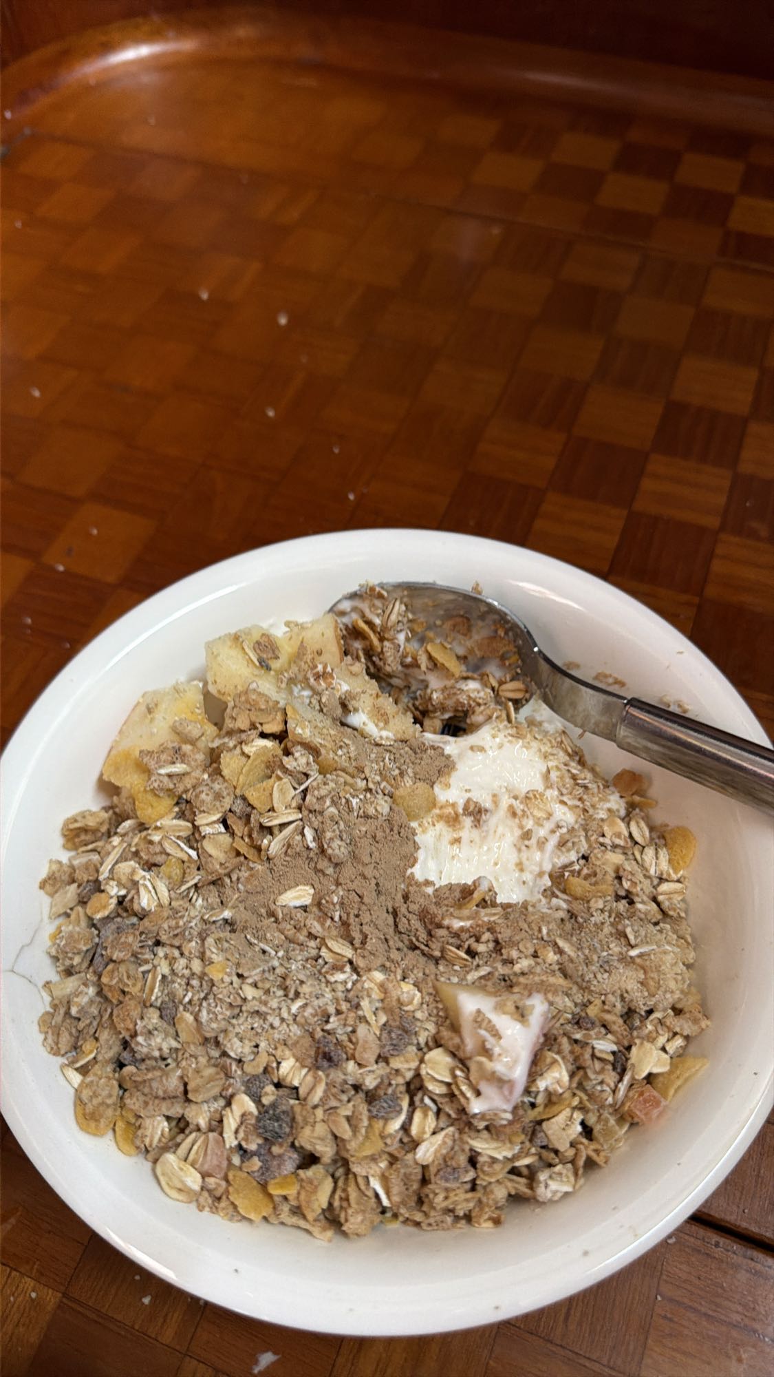 Muesli Yogurt Bowl